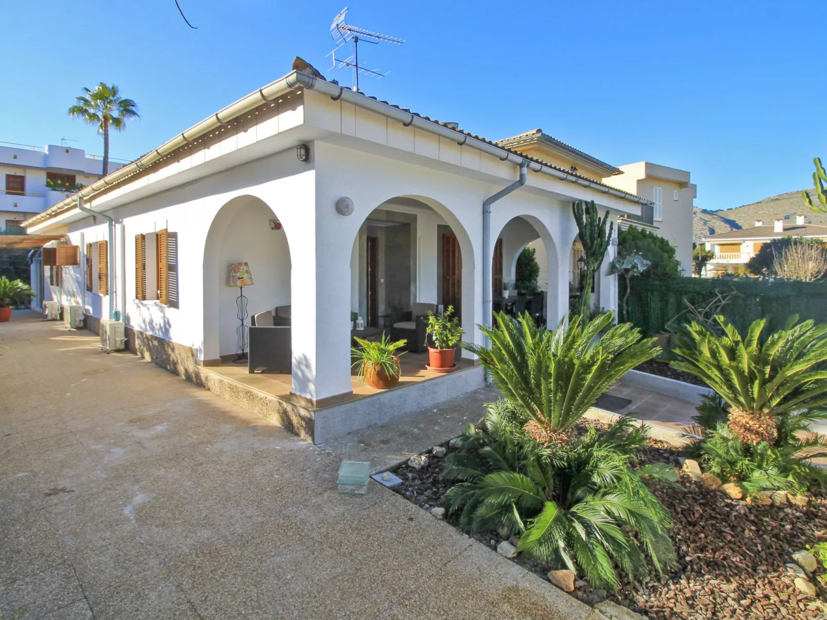 Villa Rosa-Draußen