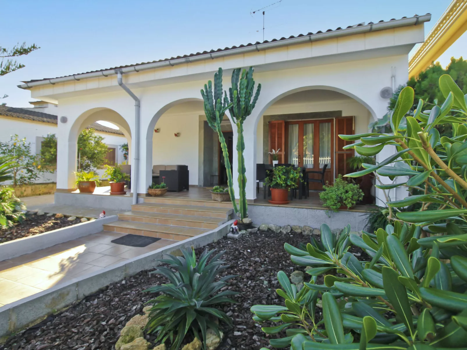 Villa Rosa-Draußen
