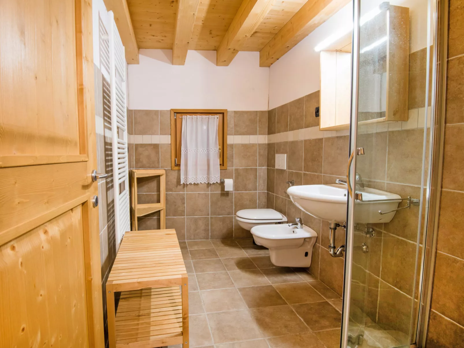 Albergo Diffuso - Cjasa de Barce-Dedans