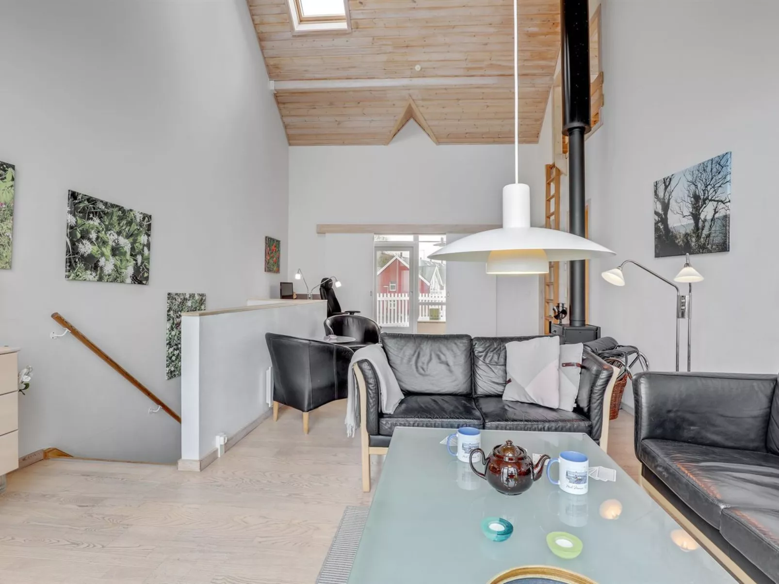 "Halldora" - 10m from the sea-Inside