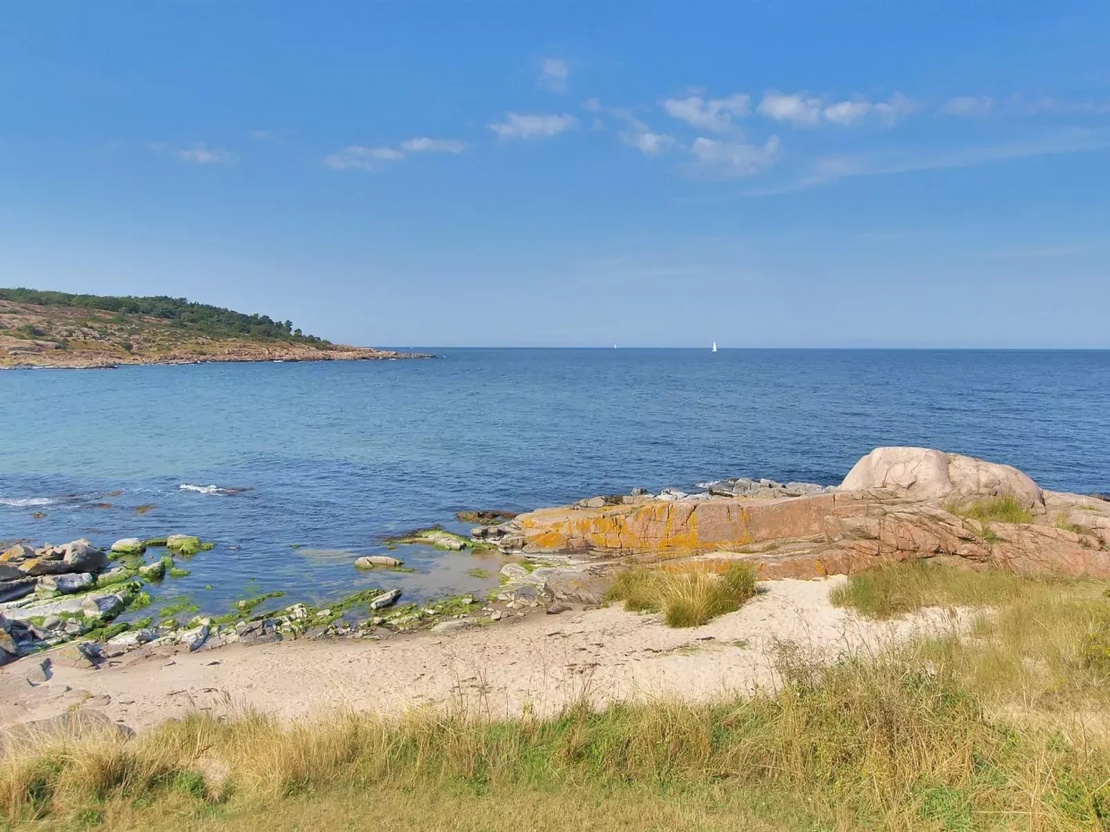 "Thyrne" - 500m from the sea-Outside