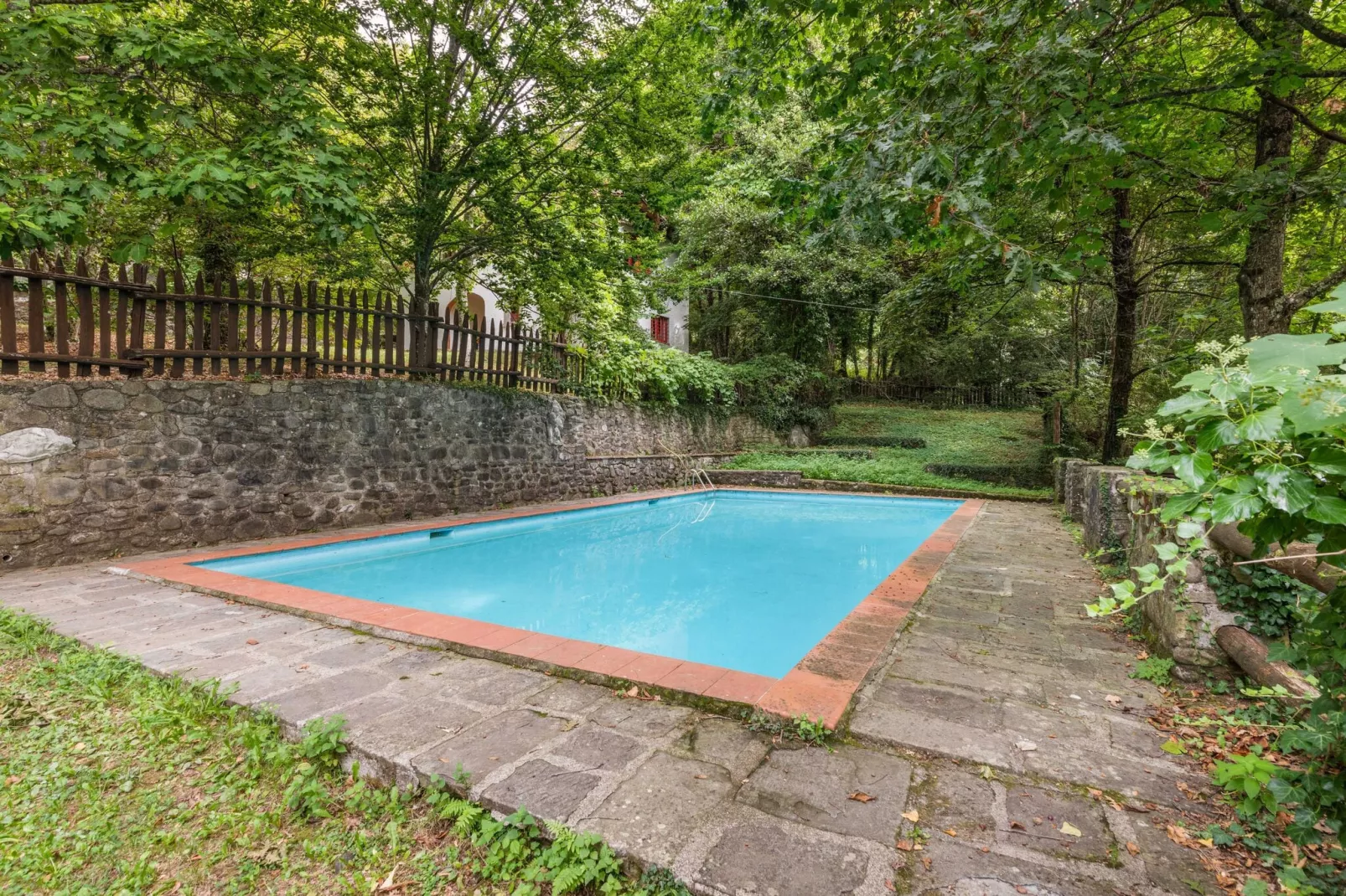 Loggetta-Pool