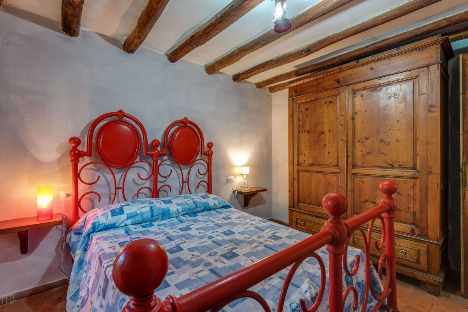 Loggetta-Bedroom