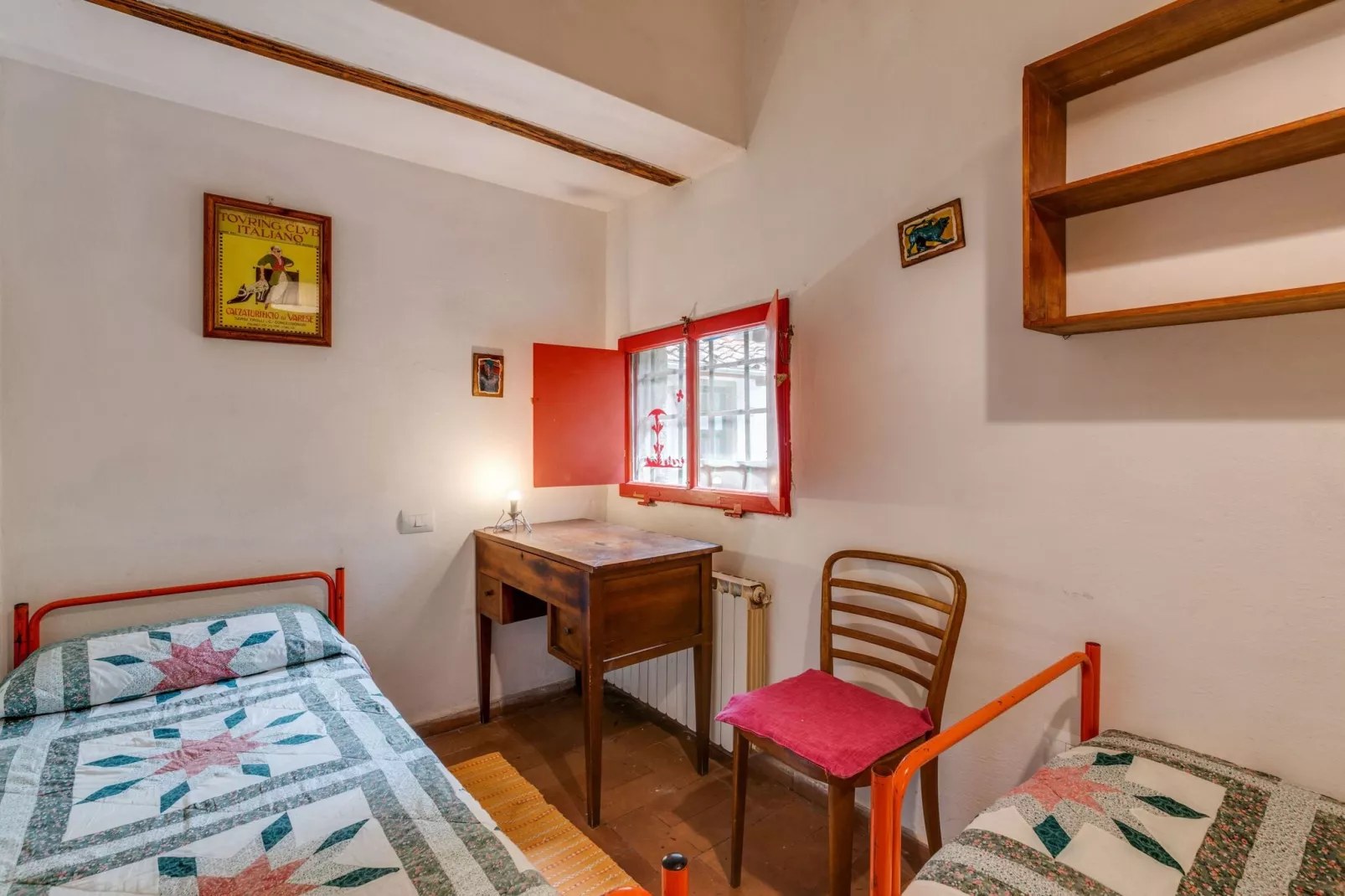 Loggetta-Bedroom
