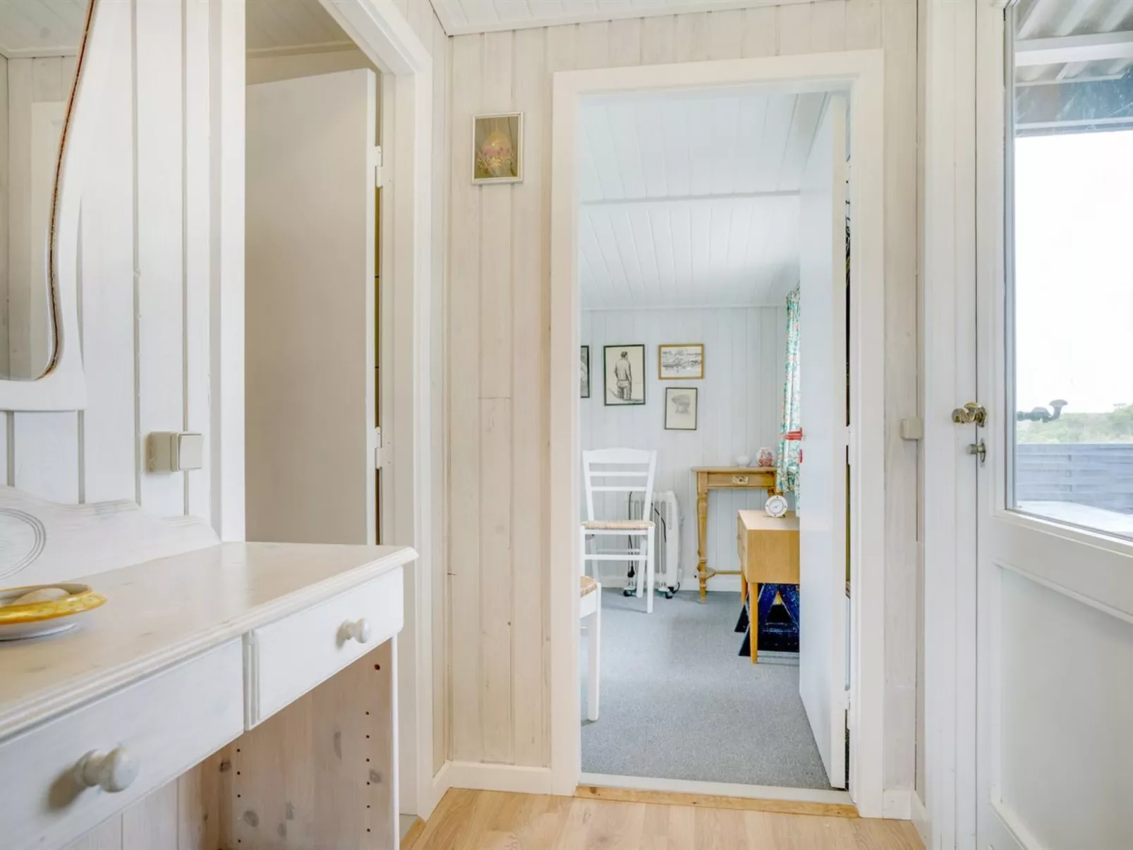 "Ellynor" - 200m from the sea-Inside
