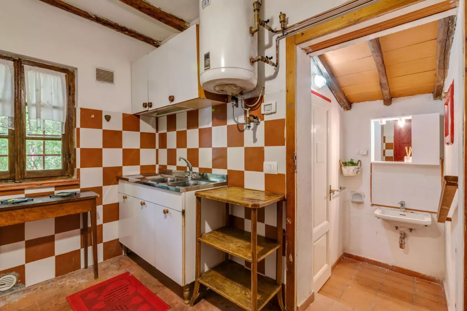 Loggetta-Kitchen