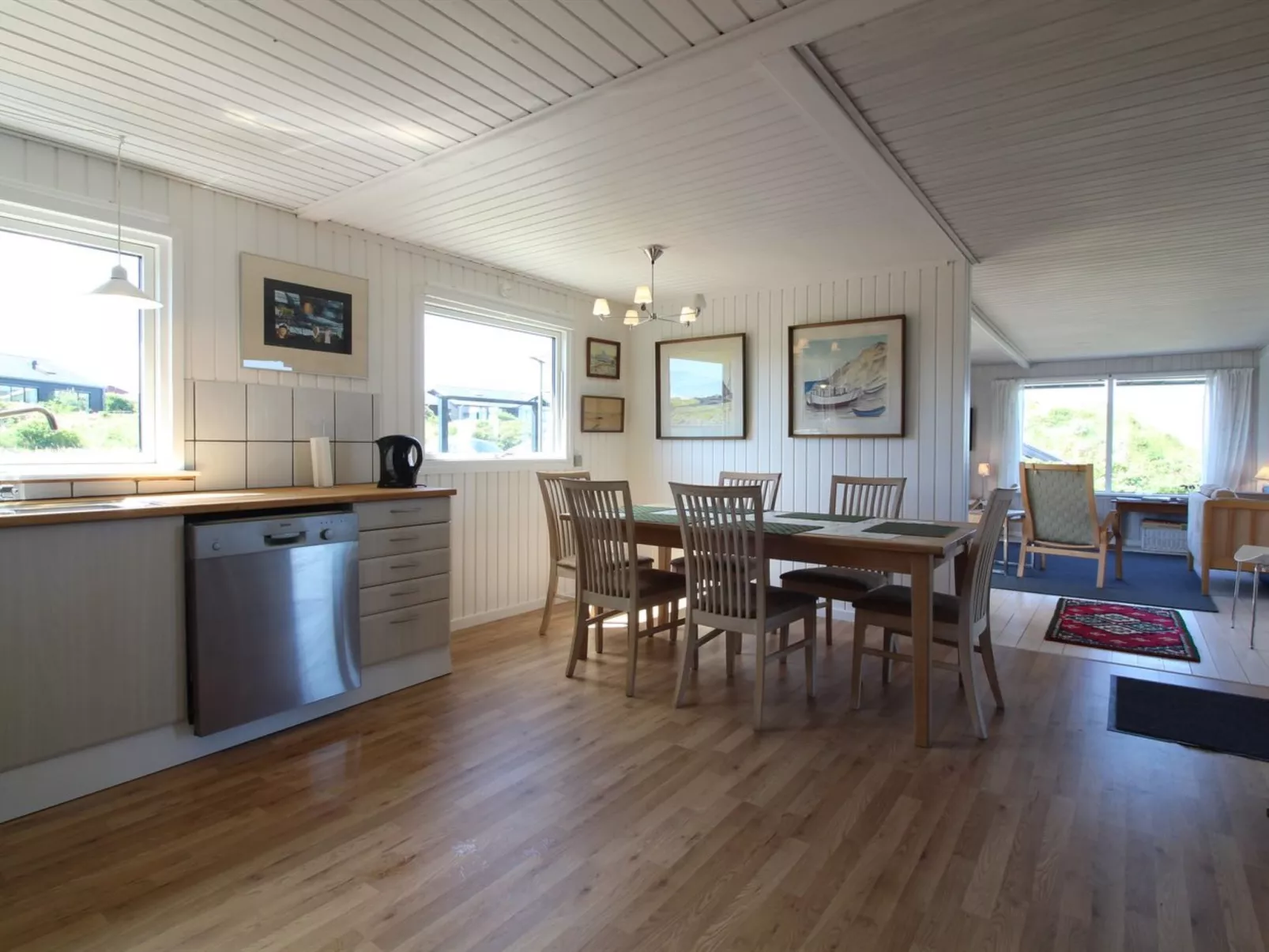"Ellynor" - 200m from the sea-Inside