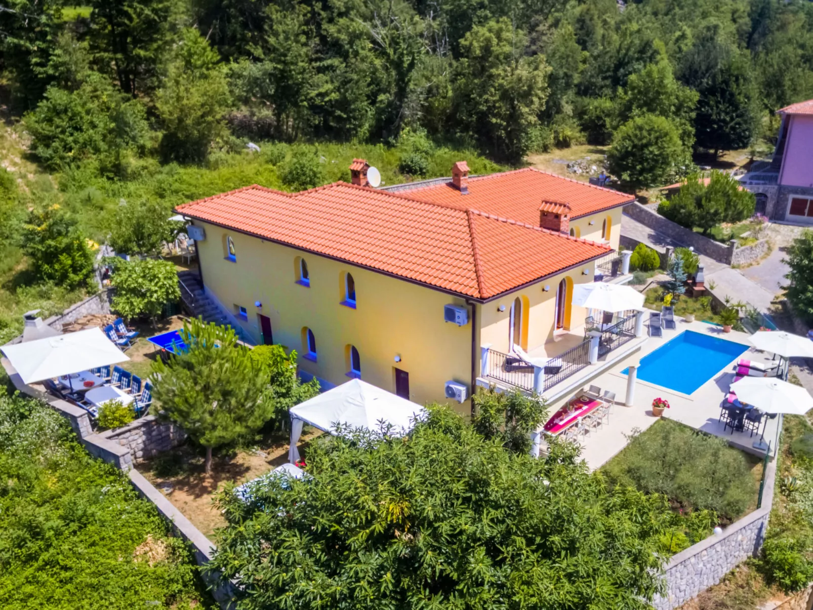 Villa Orhidea-Draußen