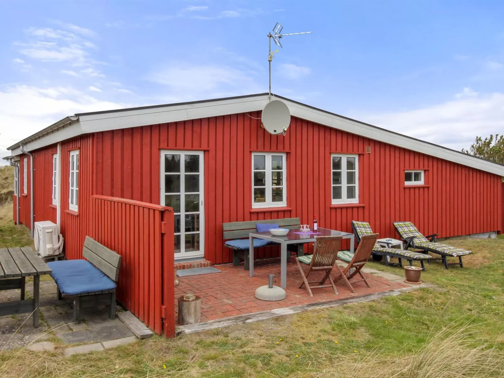 "Aukusti" - 600m from the sea-Inside