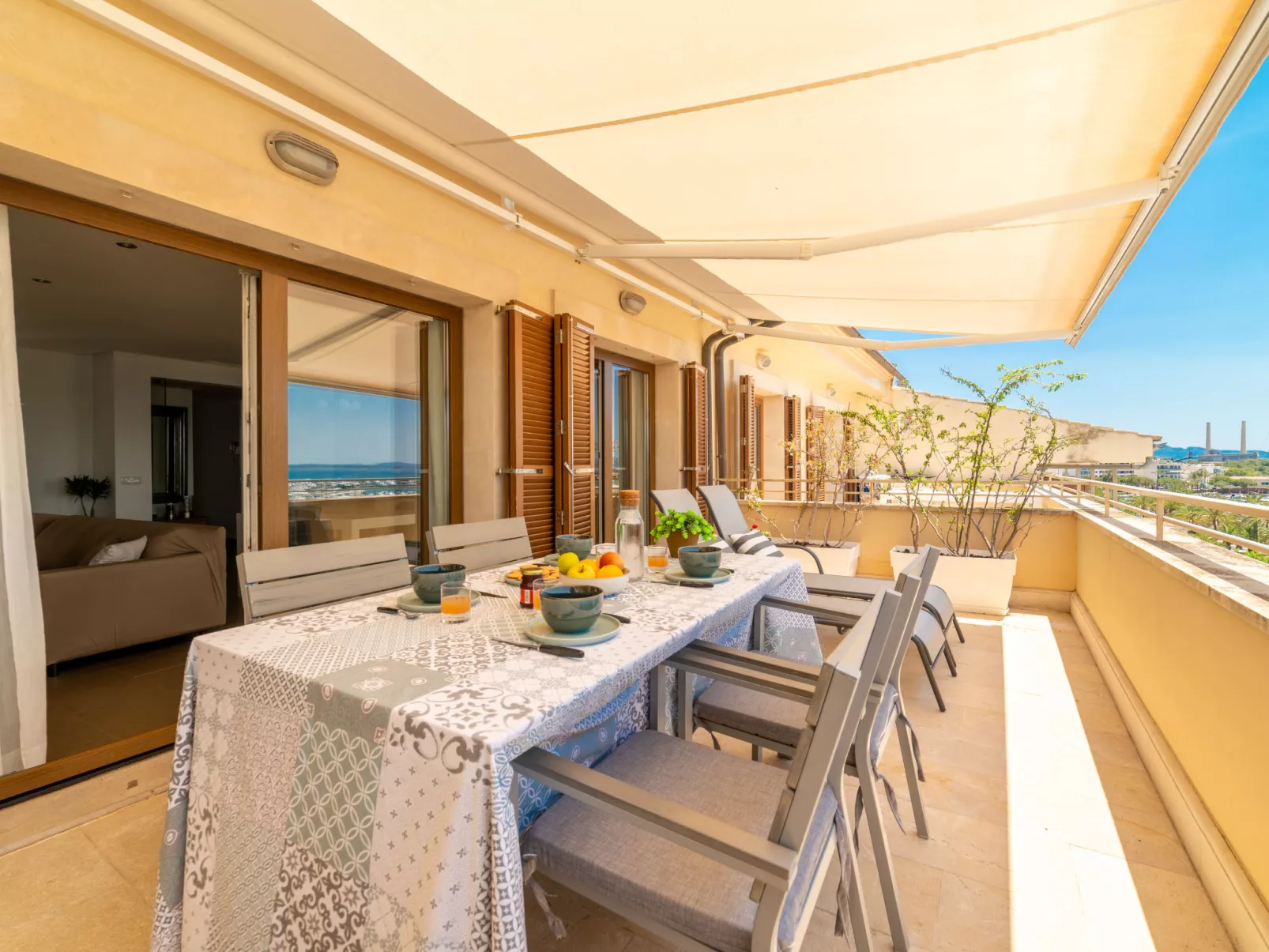 Nautic Sea Views-Outside