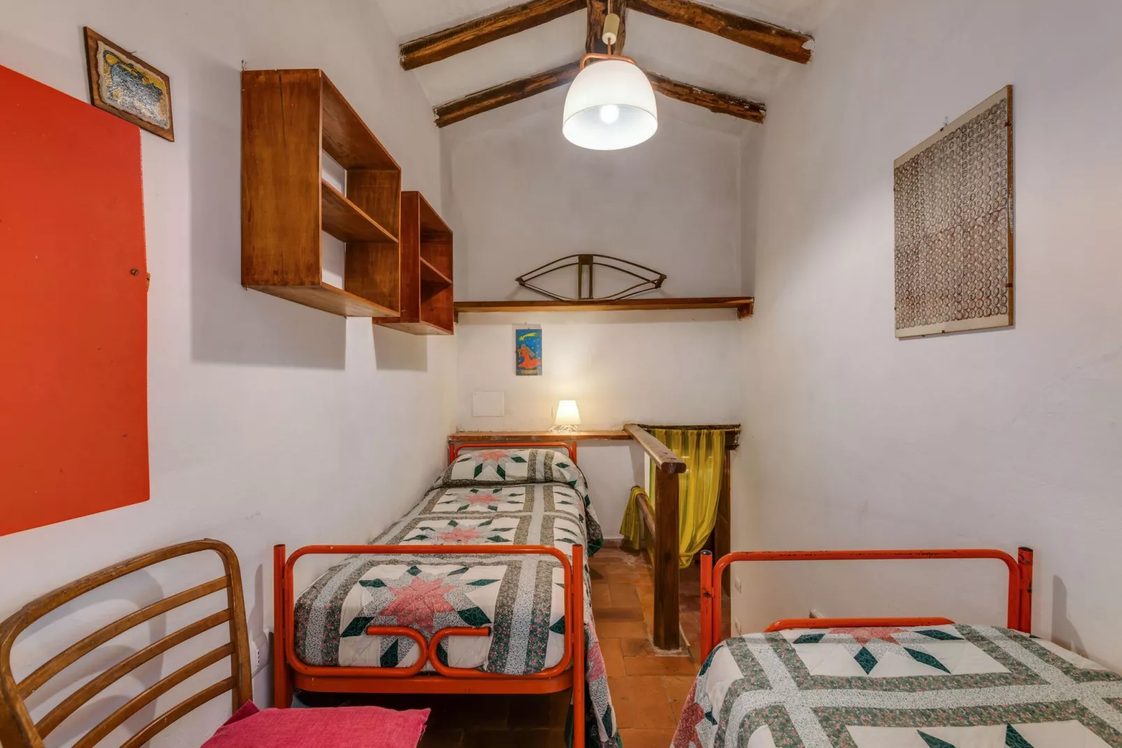 Loggetta-Bedroom