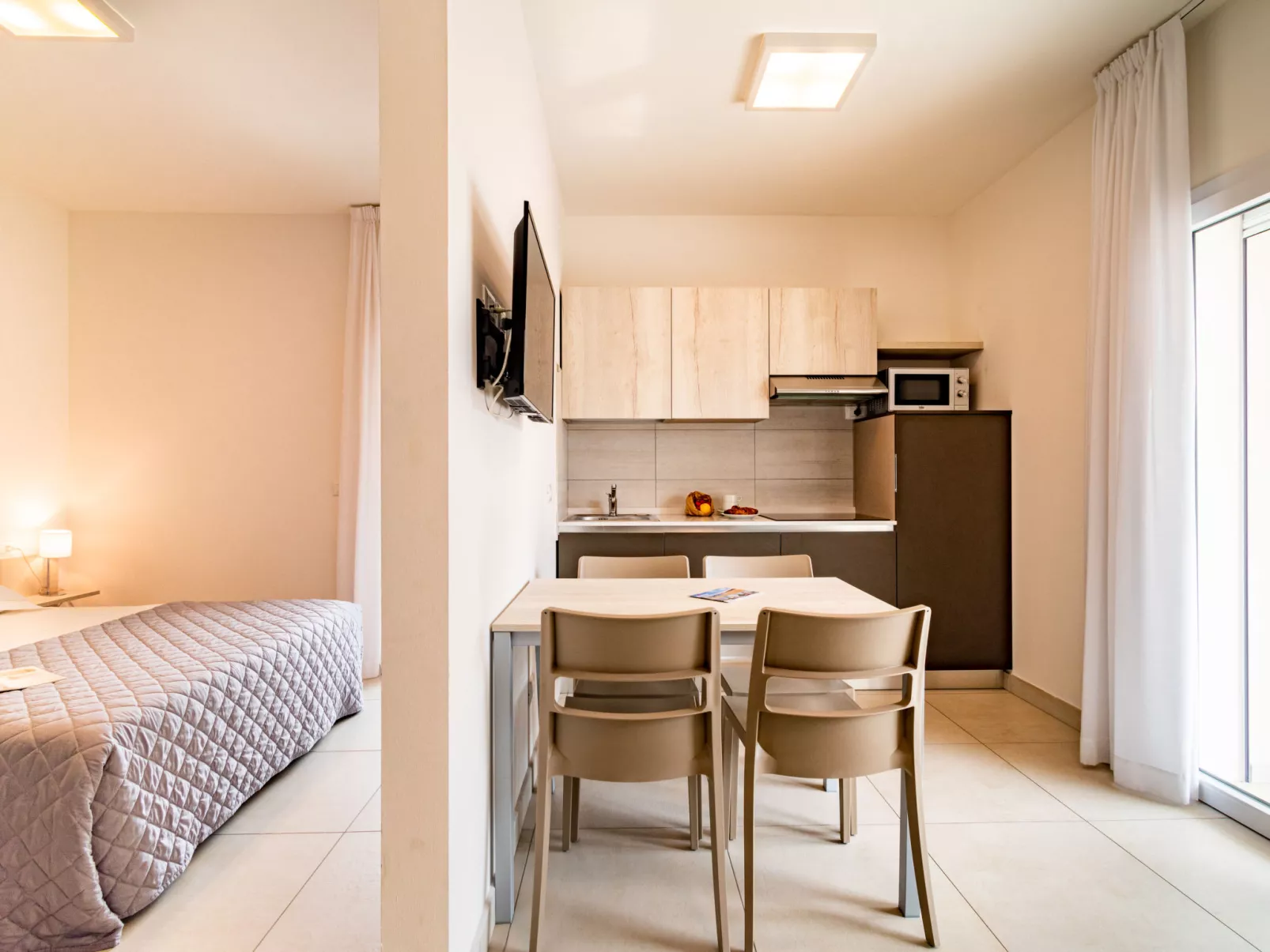 Iris Suite-Inside
