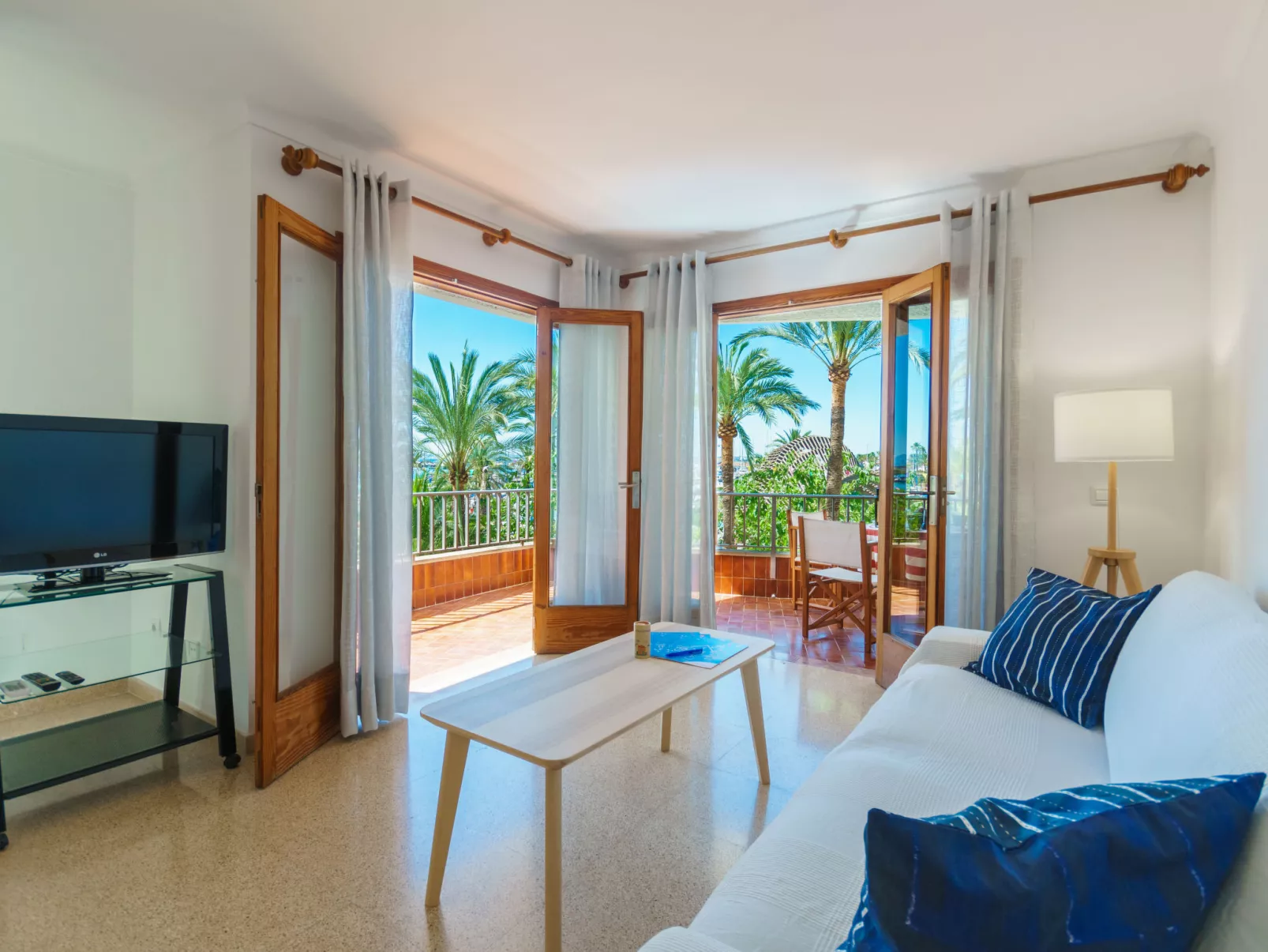 Can Llorenc Sea Views-Inside