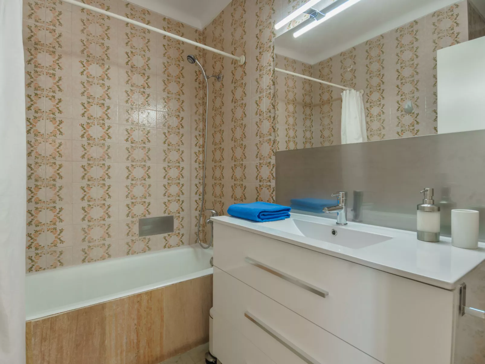 Can Llorenc Sea Views-Inside