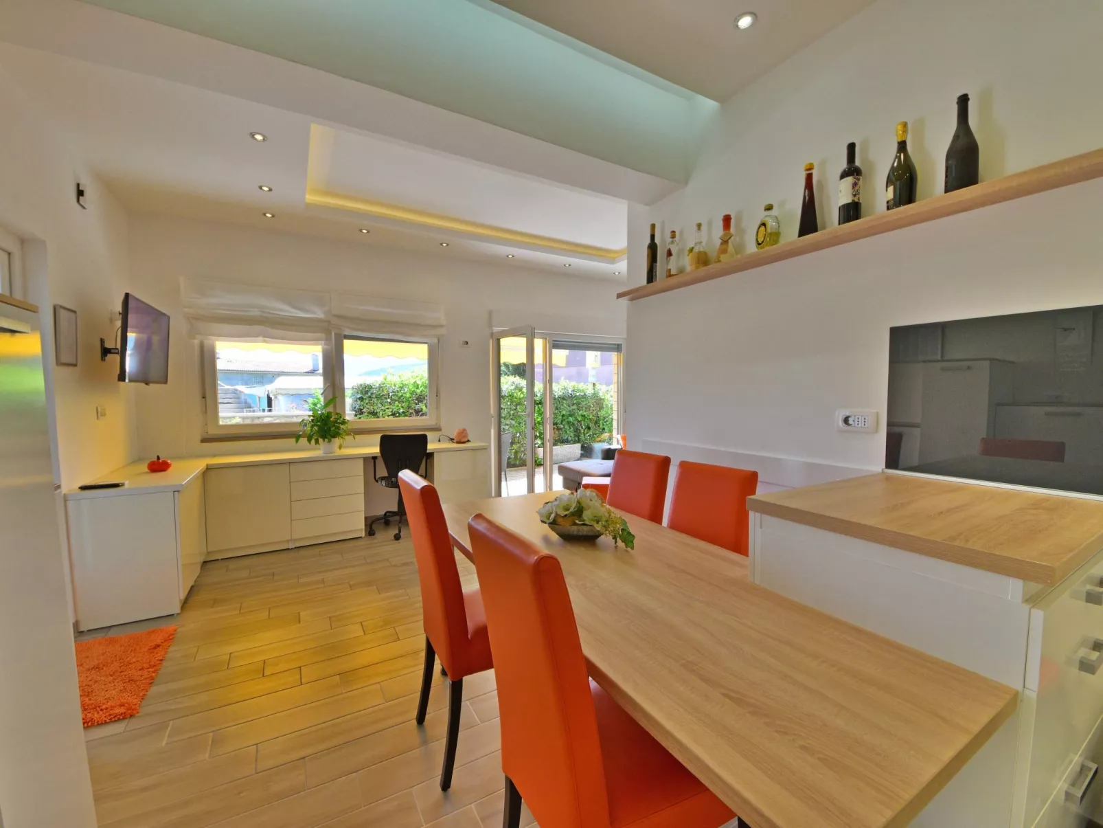 Koalas Nest Home & Apartments-Inside