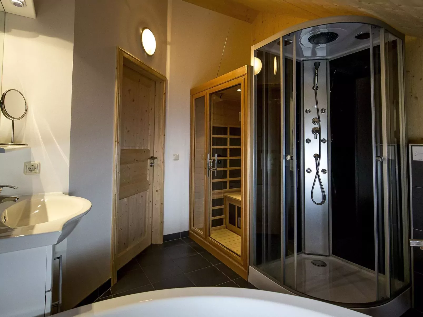 Chalet mit 2 Schlafzimmern & IR-Sauna-Inside