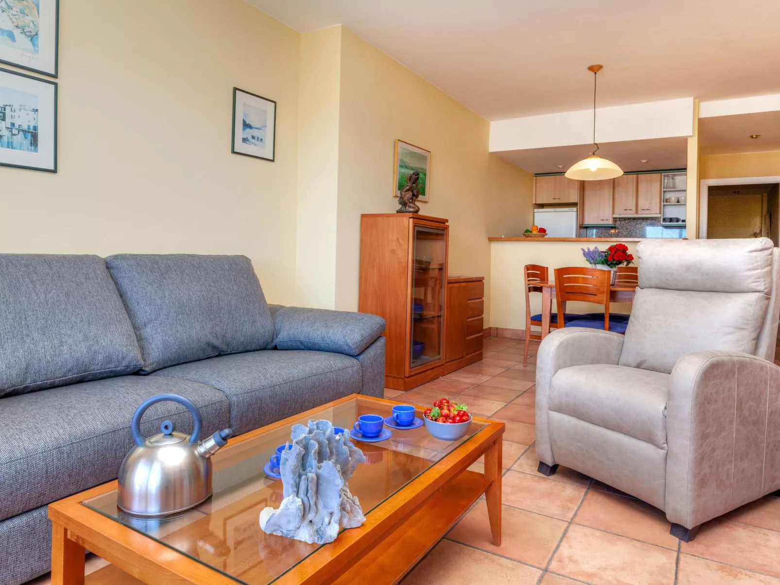 "Port Pals Sea View"-Inside