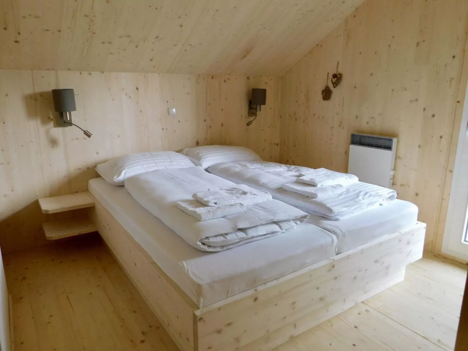 Mit 2 SZ,Sauna o.IR-Sauna+Sprudelbad-Inside