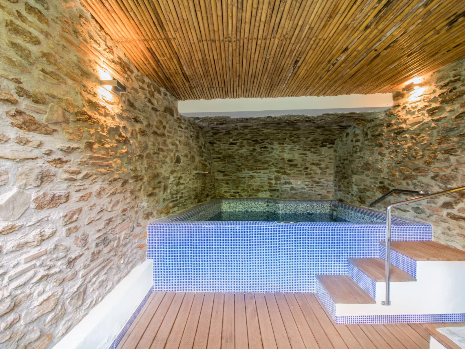 La Grande Aia-Inside