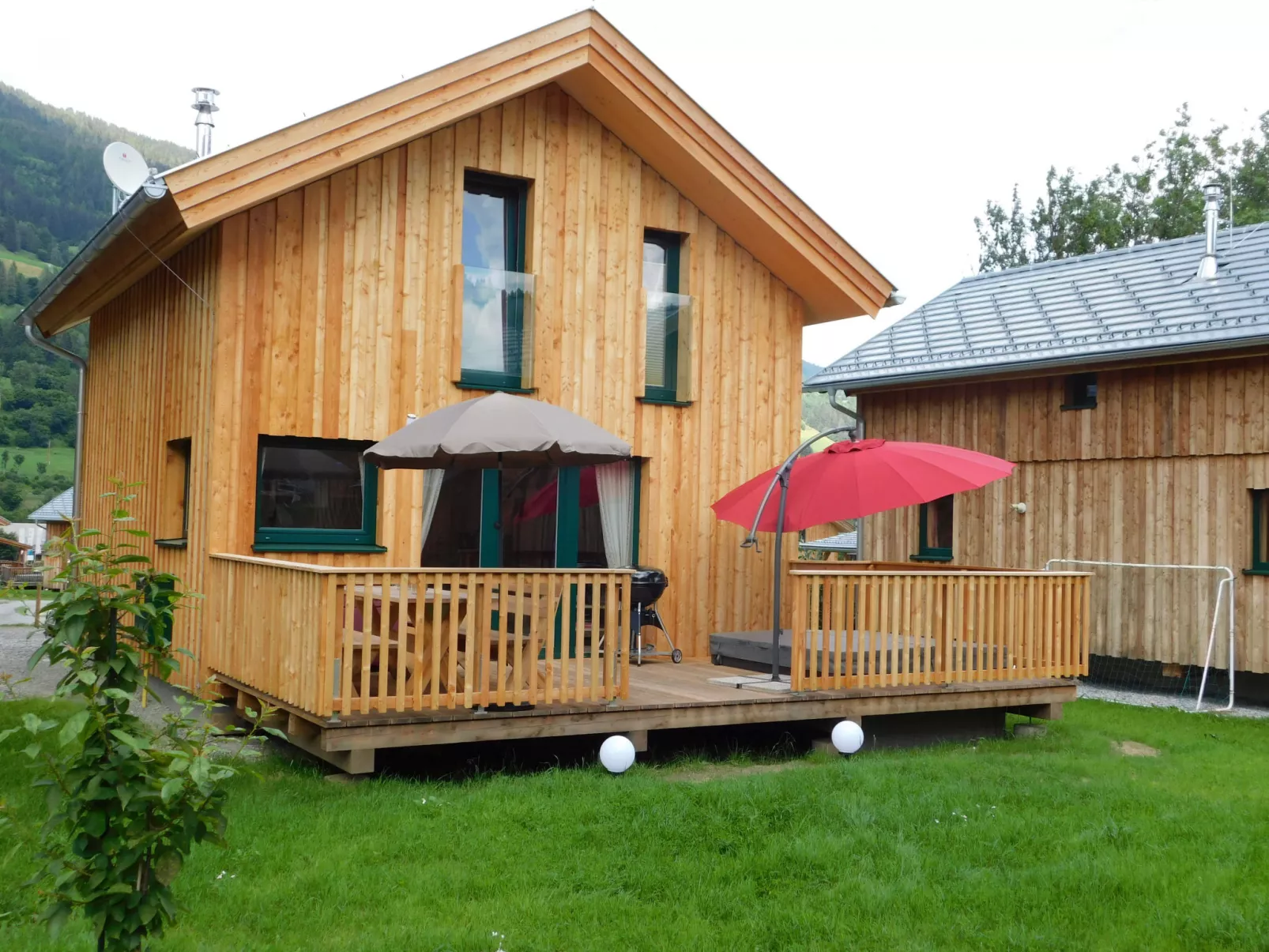 Mit 2 SZ,Sauna o.IR-Sauna+Sprudelbad-Outside