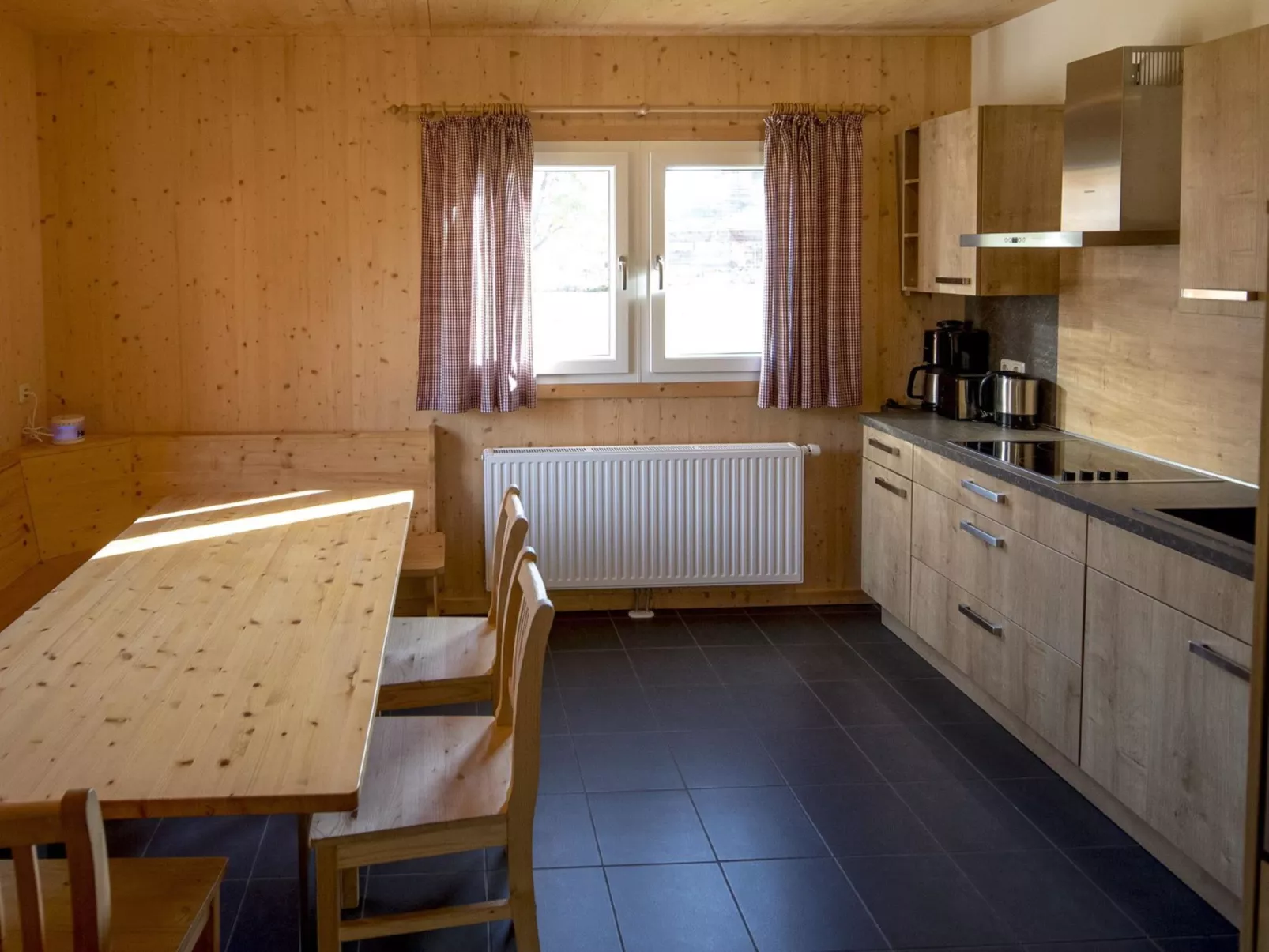 Mit 4 SZ,Sauna o.IR-Sauna+Sprudelbad-Inside