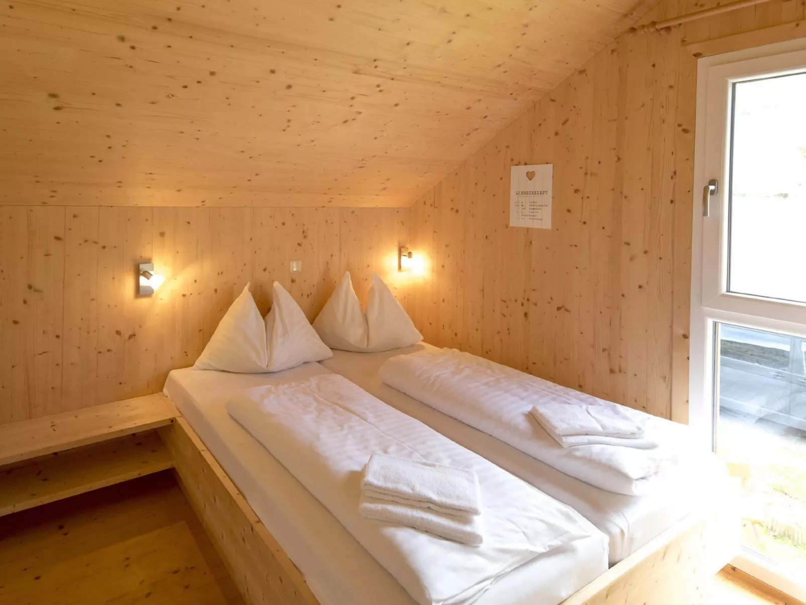 Mit 4 SZ,Sauna o.IR-Sauna+Sprudelbad-Inside