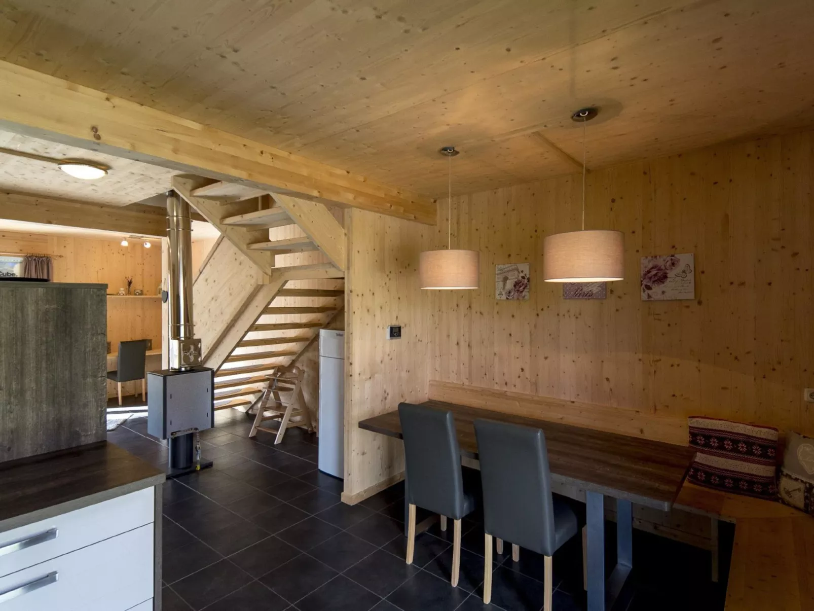 Mit 4 SZ,Sauna o.IR-Sauna+Sprudelbad-Inside