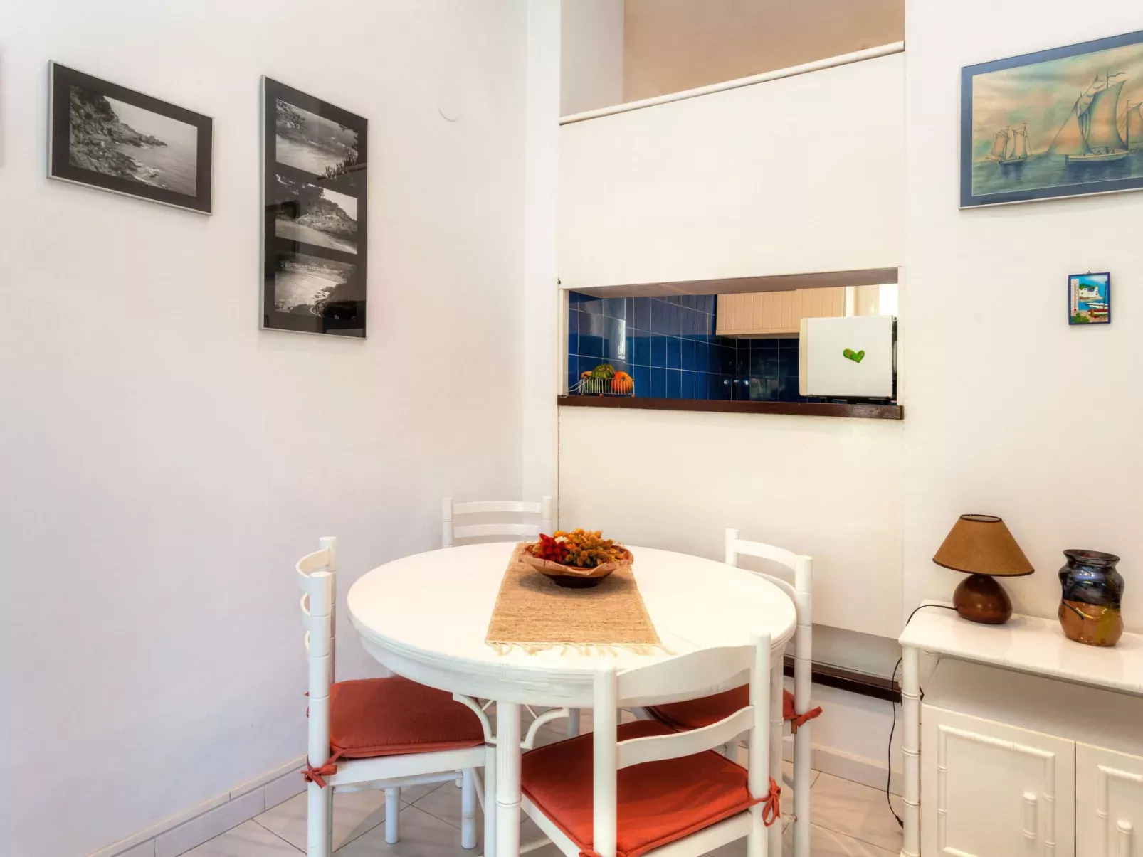 Villa Blanca Feliu-Inside