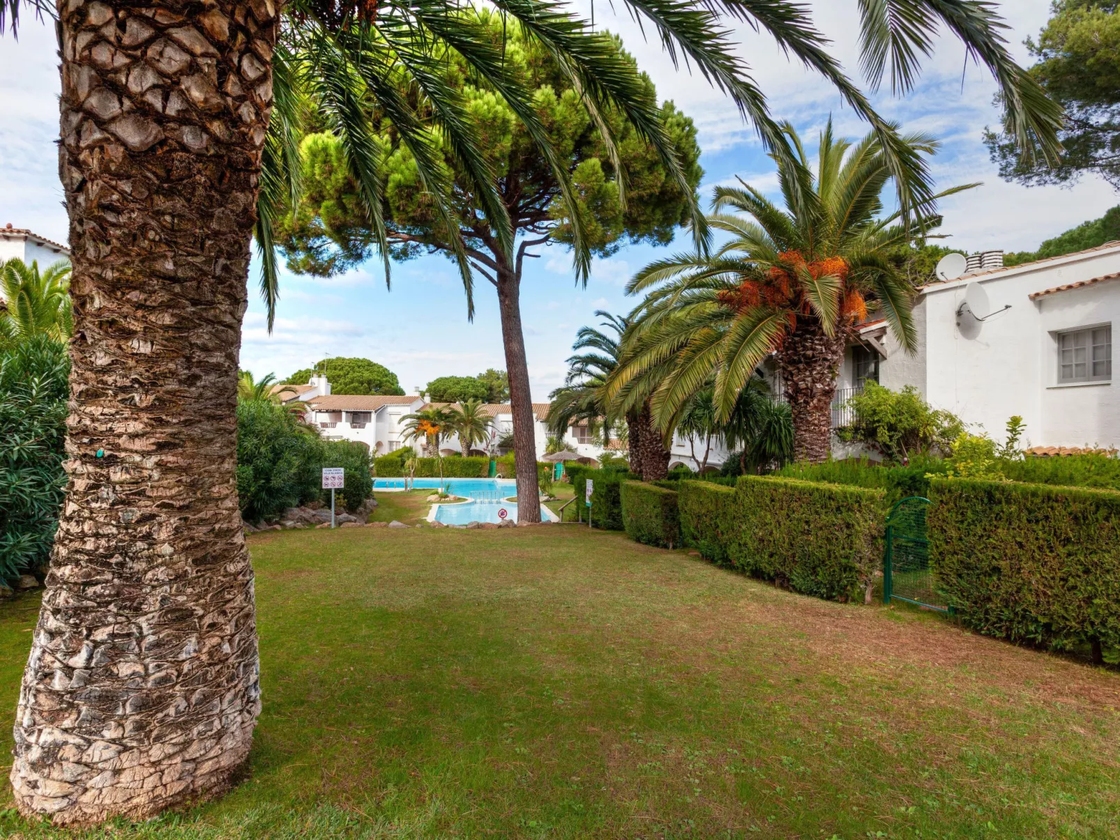 Villa Blanca Feliu-Inside