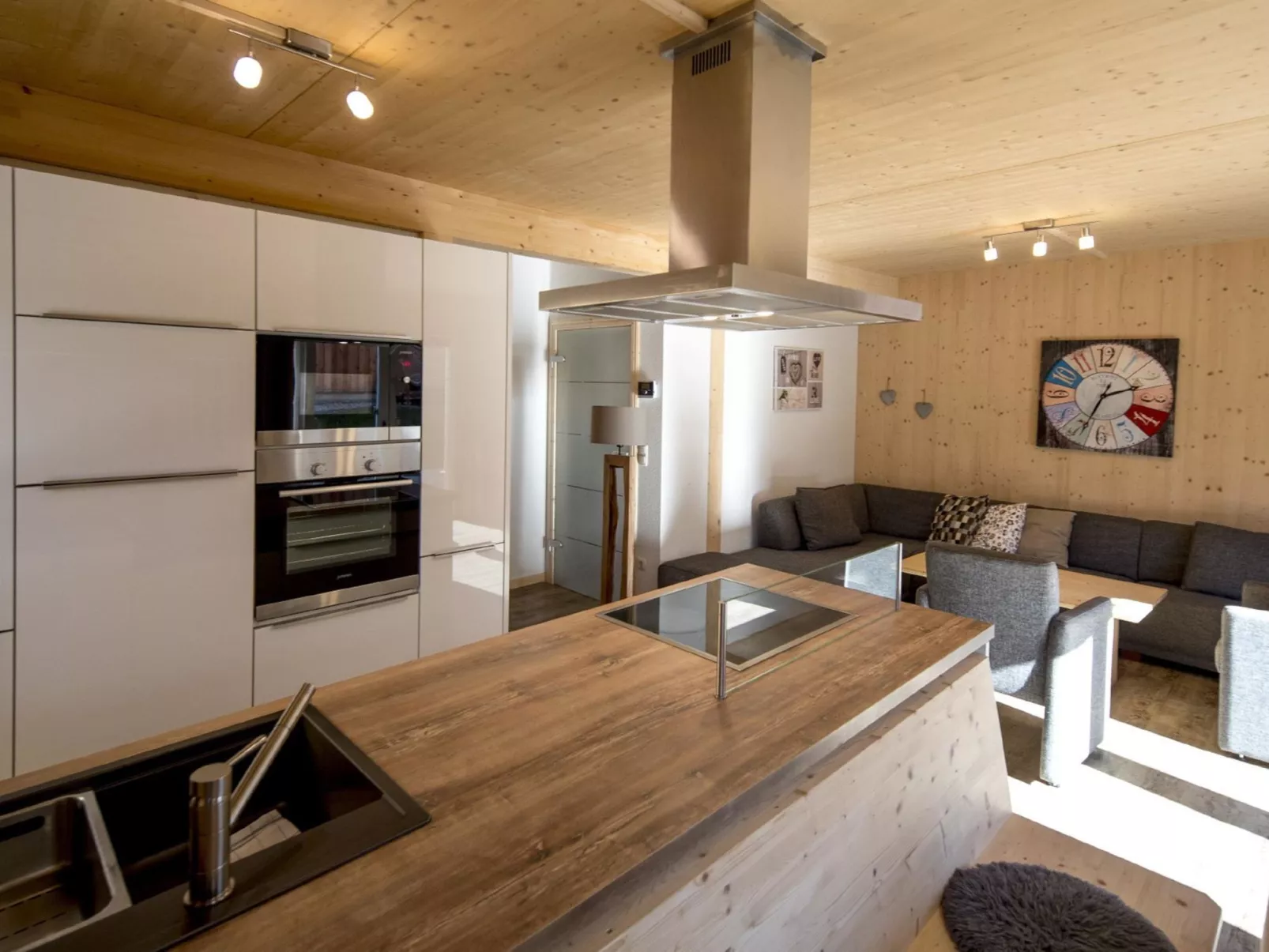 Sup.4 SZ Sauna o.IR-Sauna+Sprudelbad
