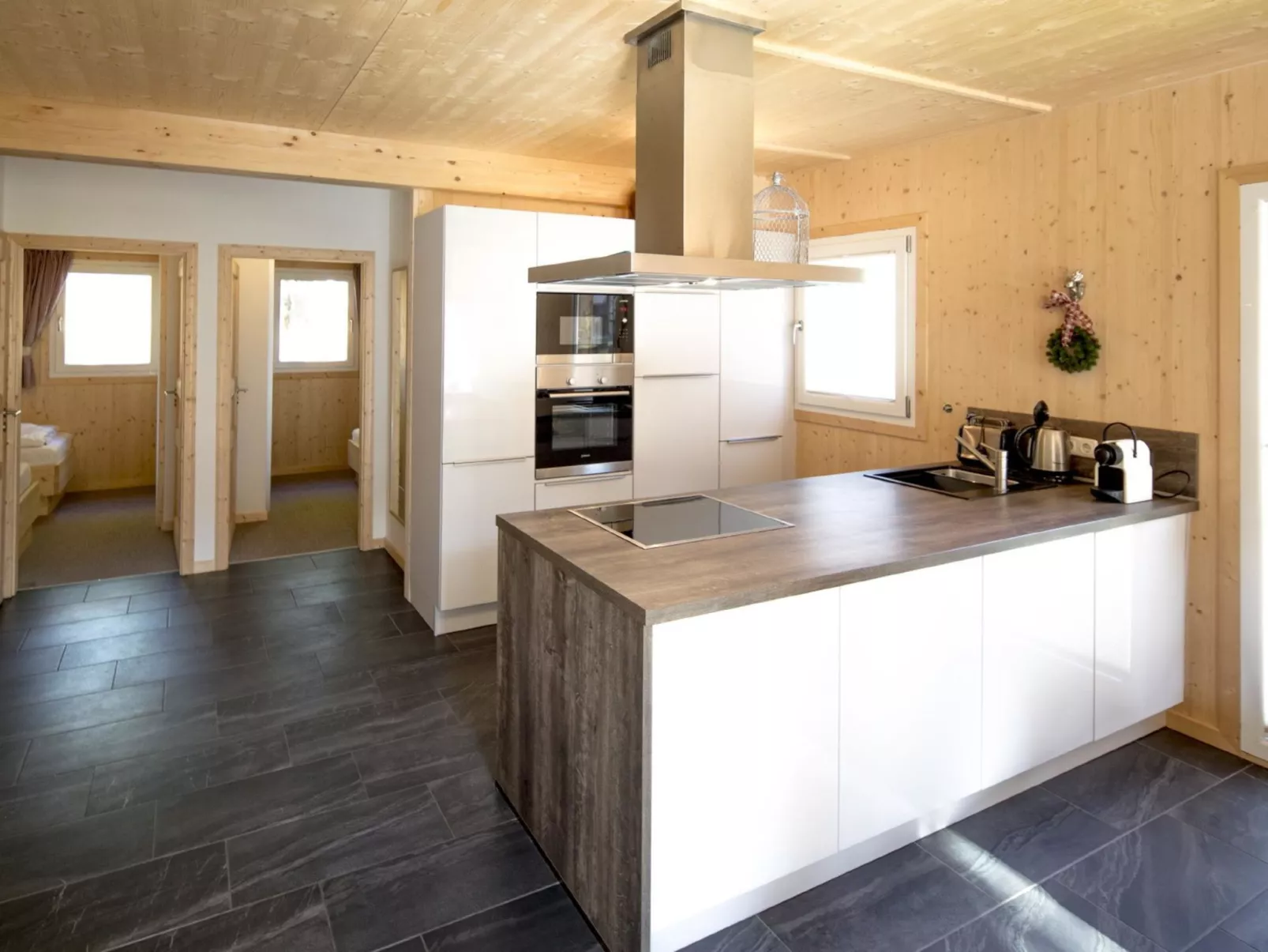 Premium mit 5 SZ, Sauna oder IR-Sauna-Inside
