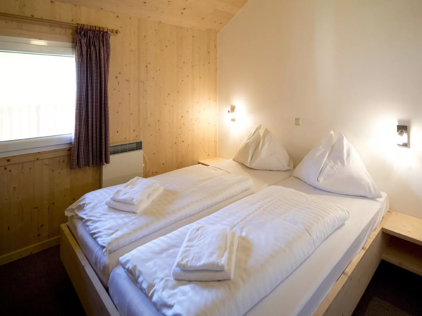 Premium mit 5 SZ, Sauna oder IR-Sauna-Inside