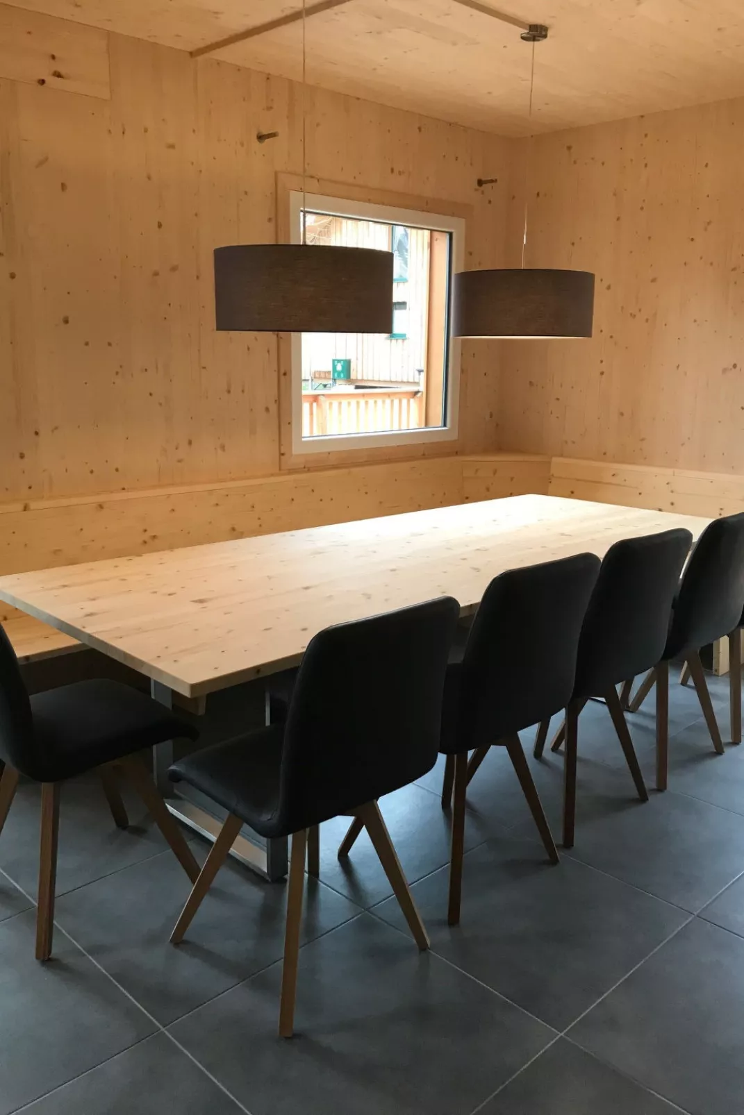 Premium mit 5 SZ,Sauna o IR-Sauna+SP-Drinnen