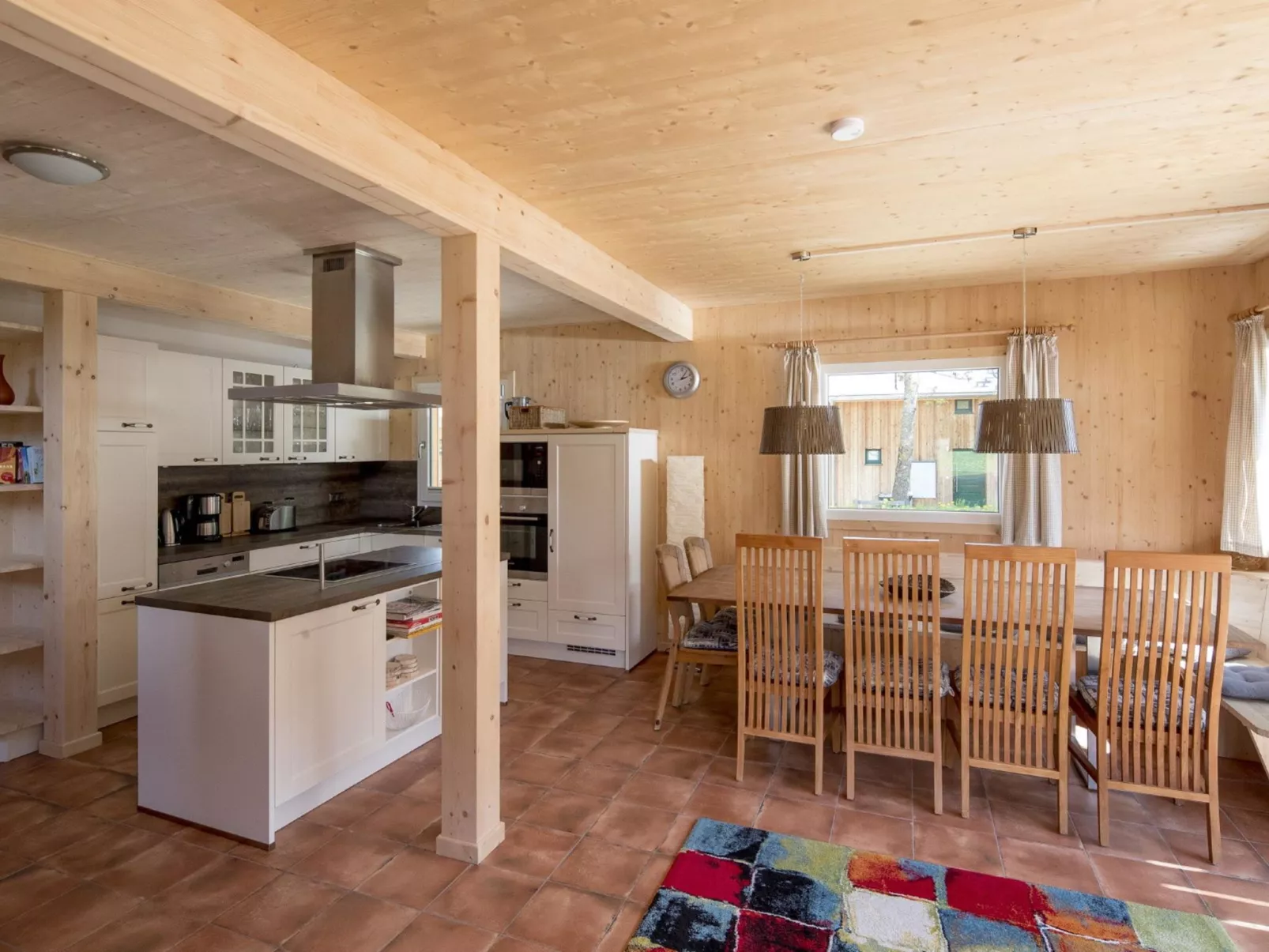 Chalet 4 Schlafzimmern, Sauna & SwimSPA-Drinnen