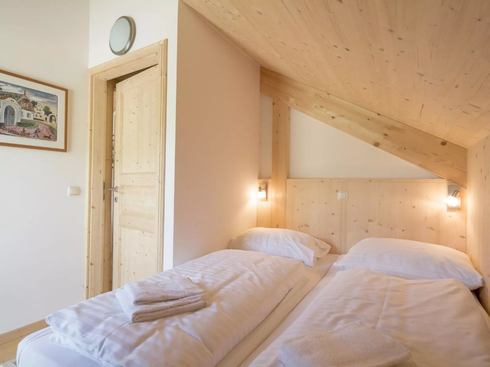 Mit 4 Schlafzimmern & IR-Sauna-Dedans