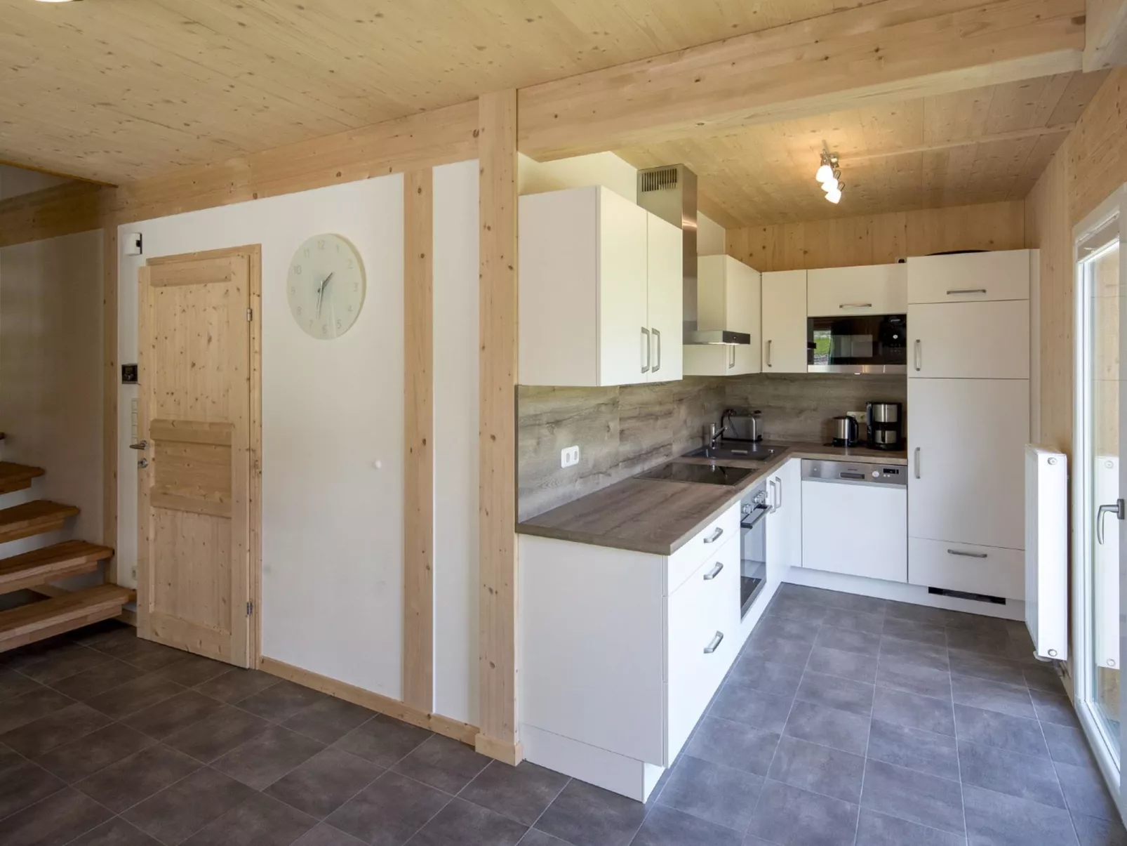 Mit 4 Schlafzimmern & IR-Sauna-Dedans