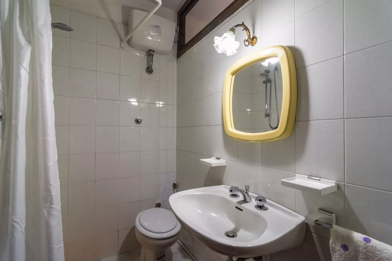 L' Antica Casa-Bathroom
