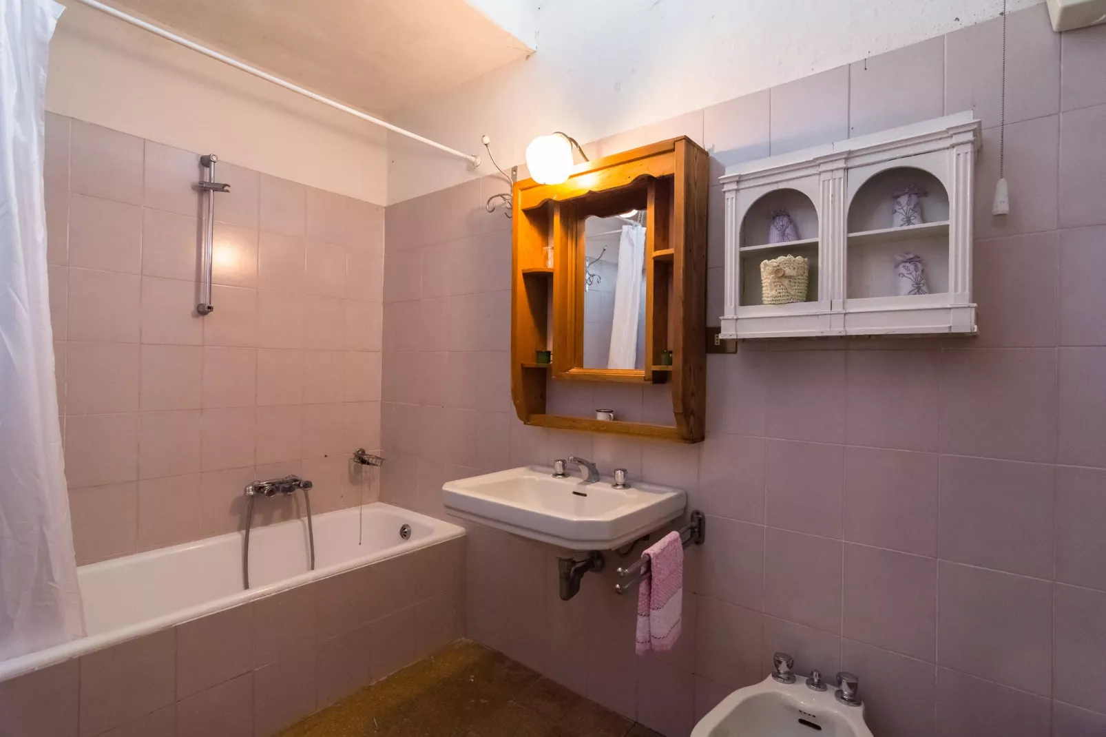 L' Antica Casa-Bathroom