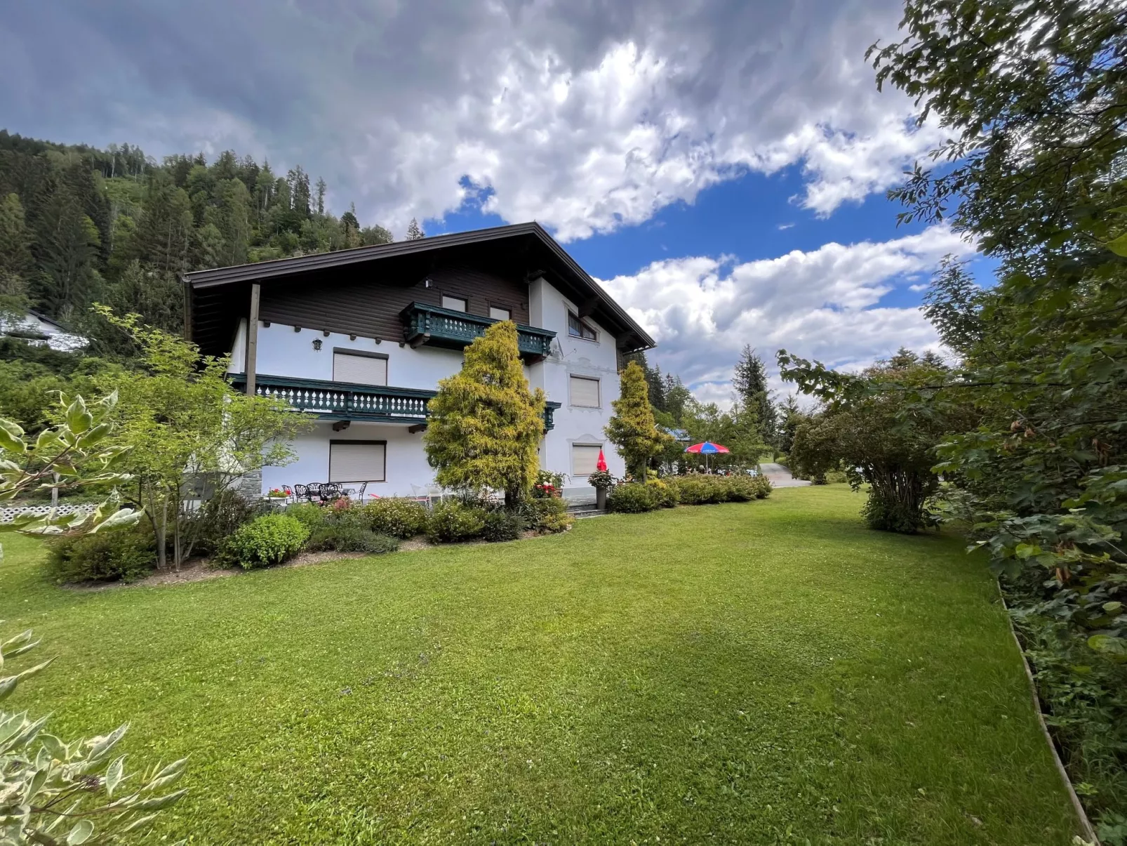 Alpenrose Apartment 3-Outside