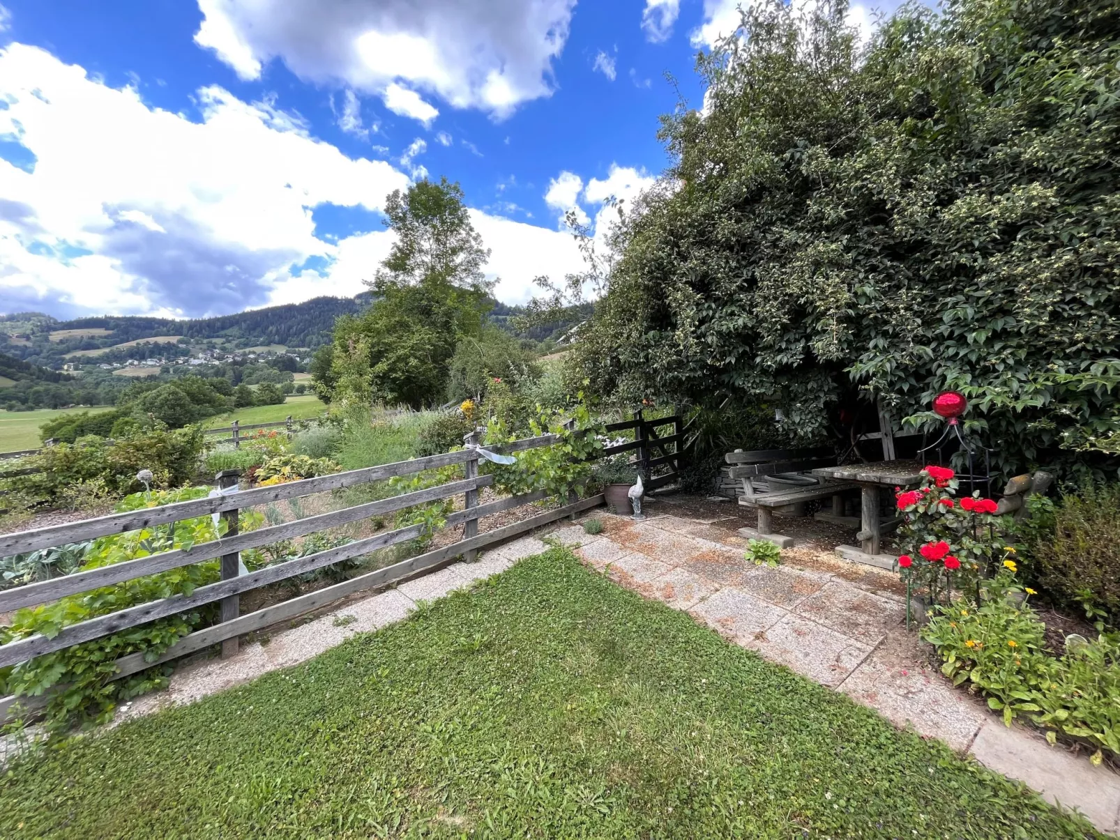 Alpenrose Apartment 3-Outside