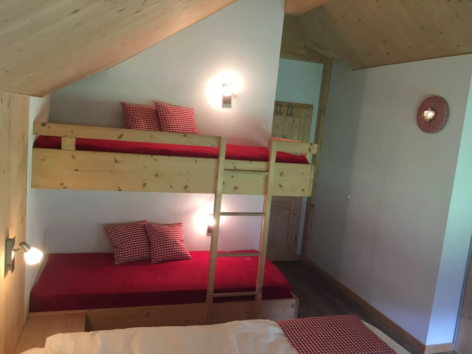 Sonneck mit Outdoor Sprudelbad 12P-Inside