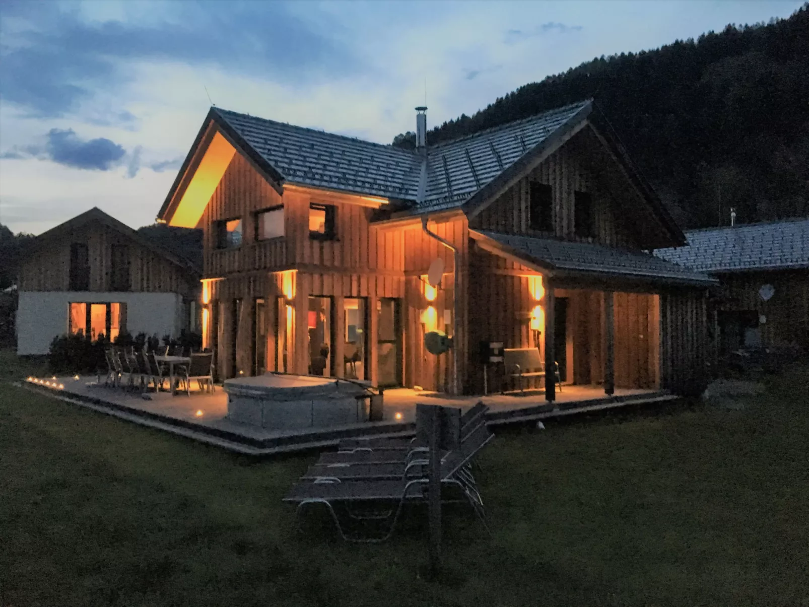 Sonneck mit Outdoor Sprudelbad 12P-Outside
