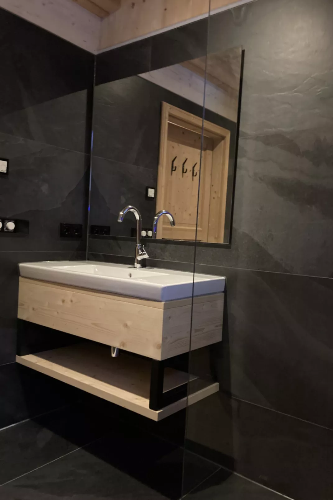Sonneck mit Outdoor Sprudelbad 12P-Inside