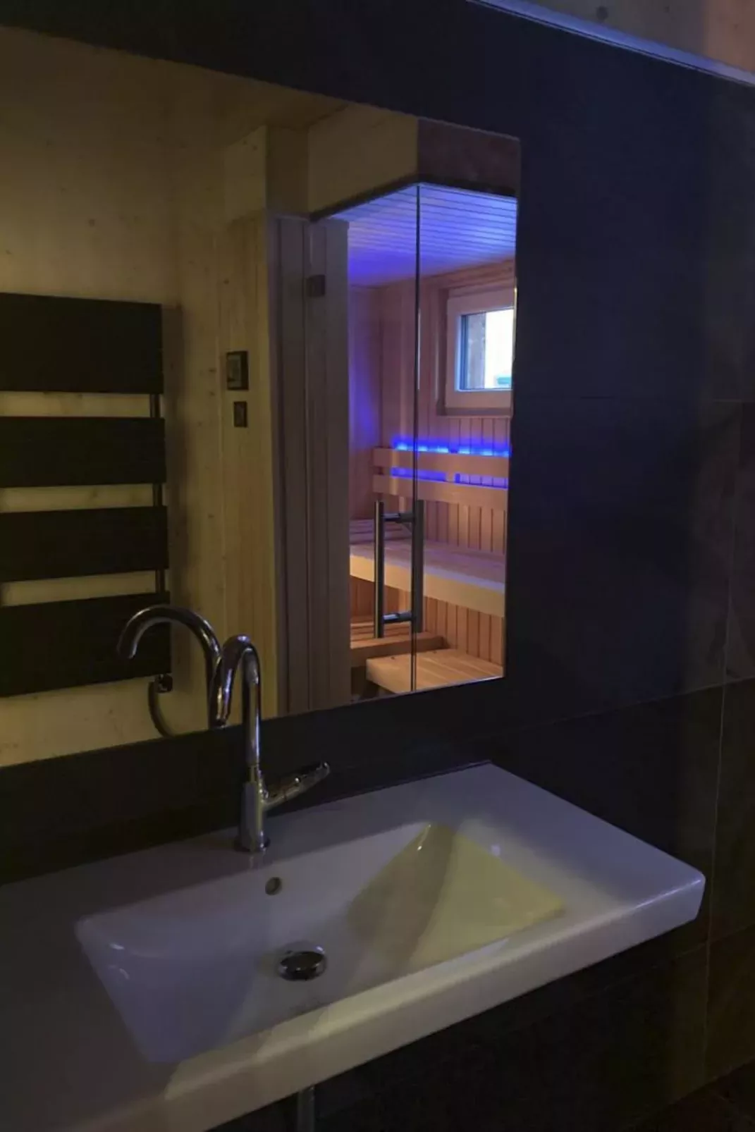 Sonneck mit Outdoor Sprudelbad 12P-Inside