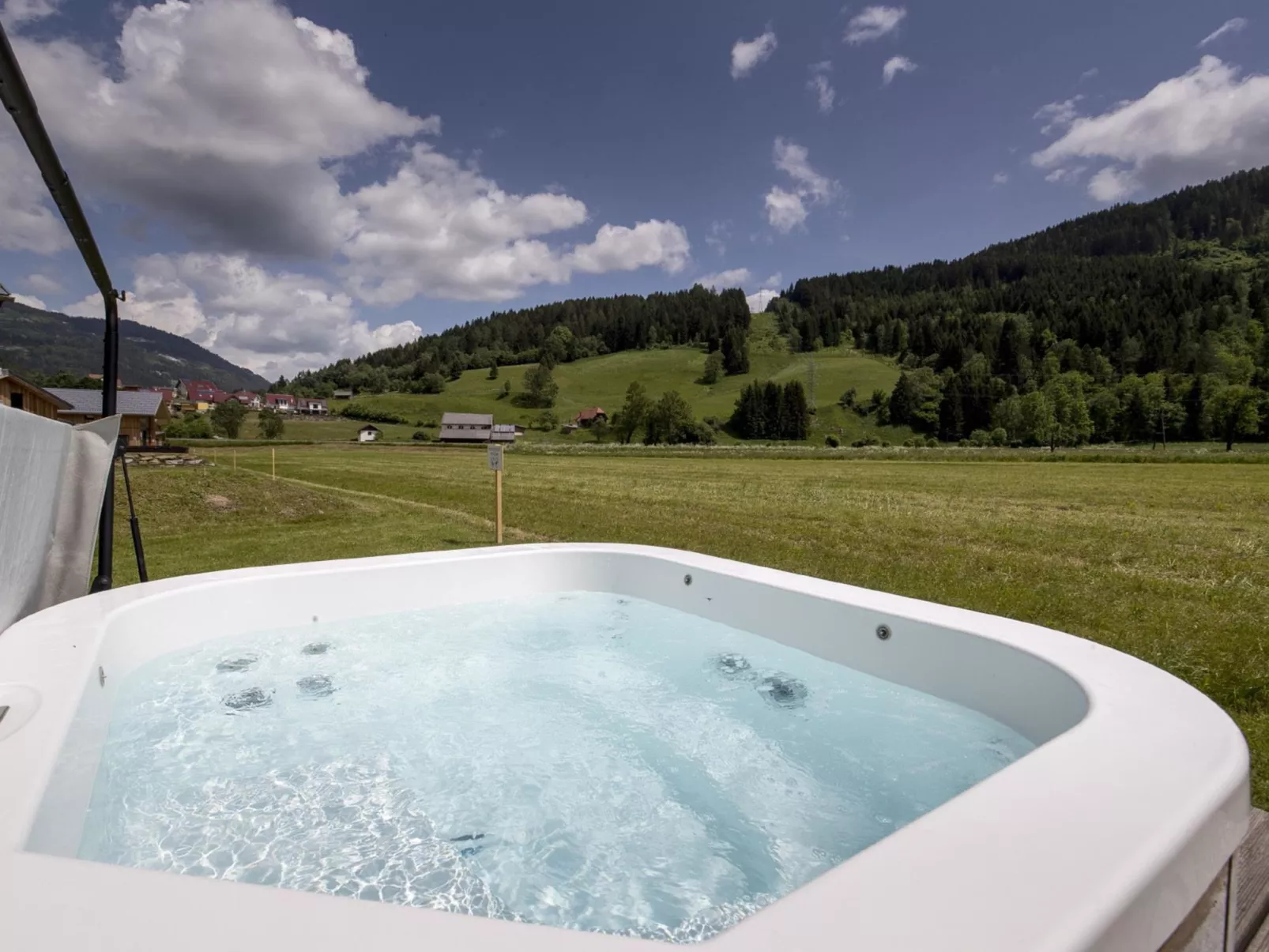 Sonneck mit Outdoor Sprudelbad 12P-Outside