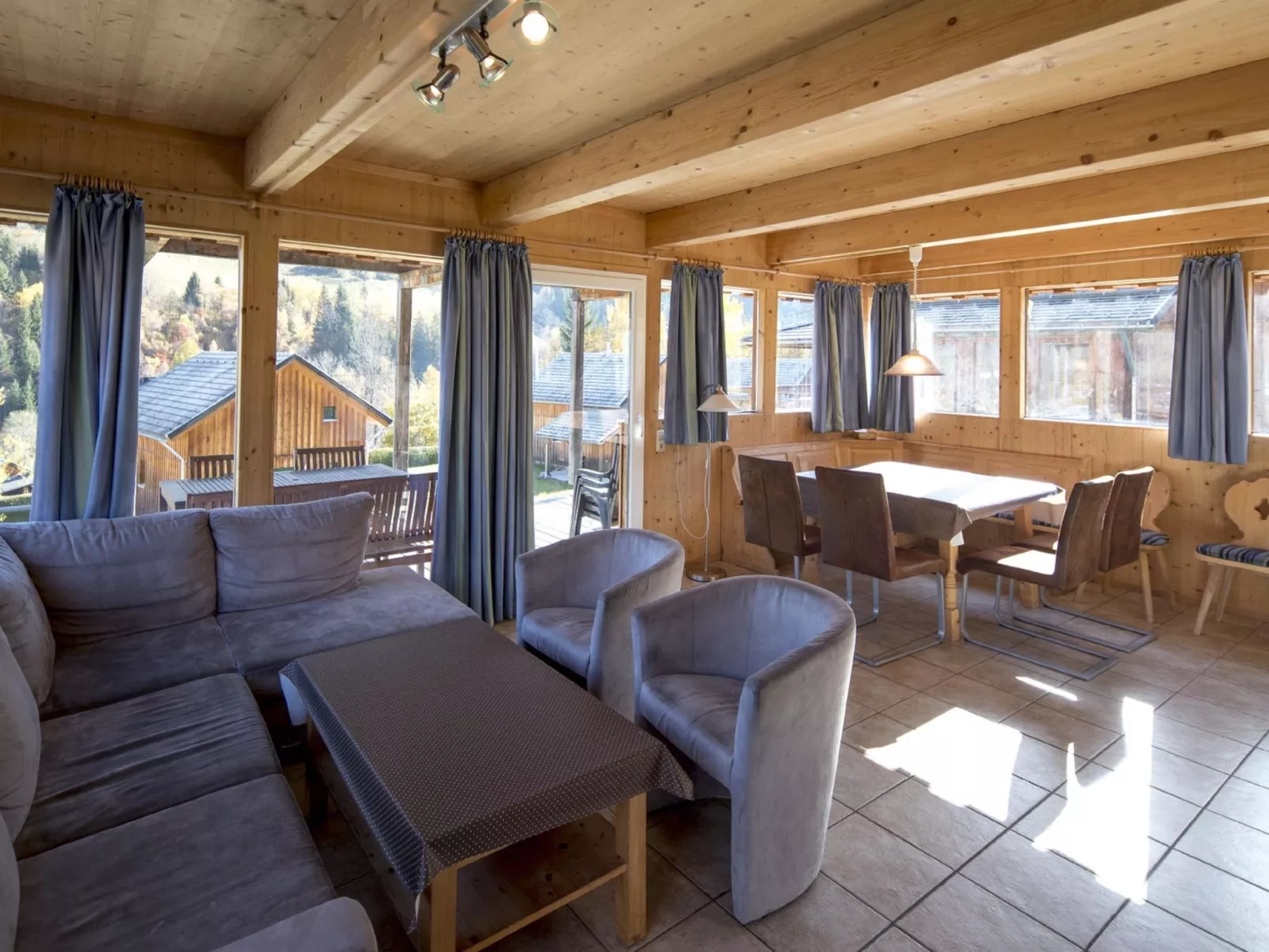 Almdorf Stadl by Alps Resorts-Inside