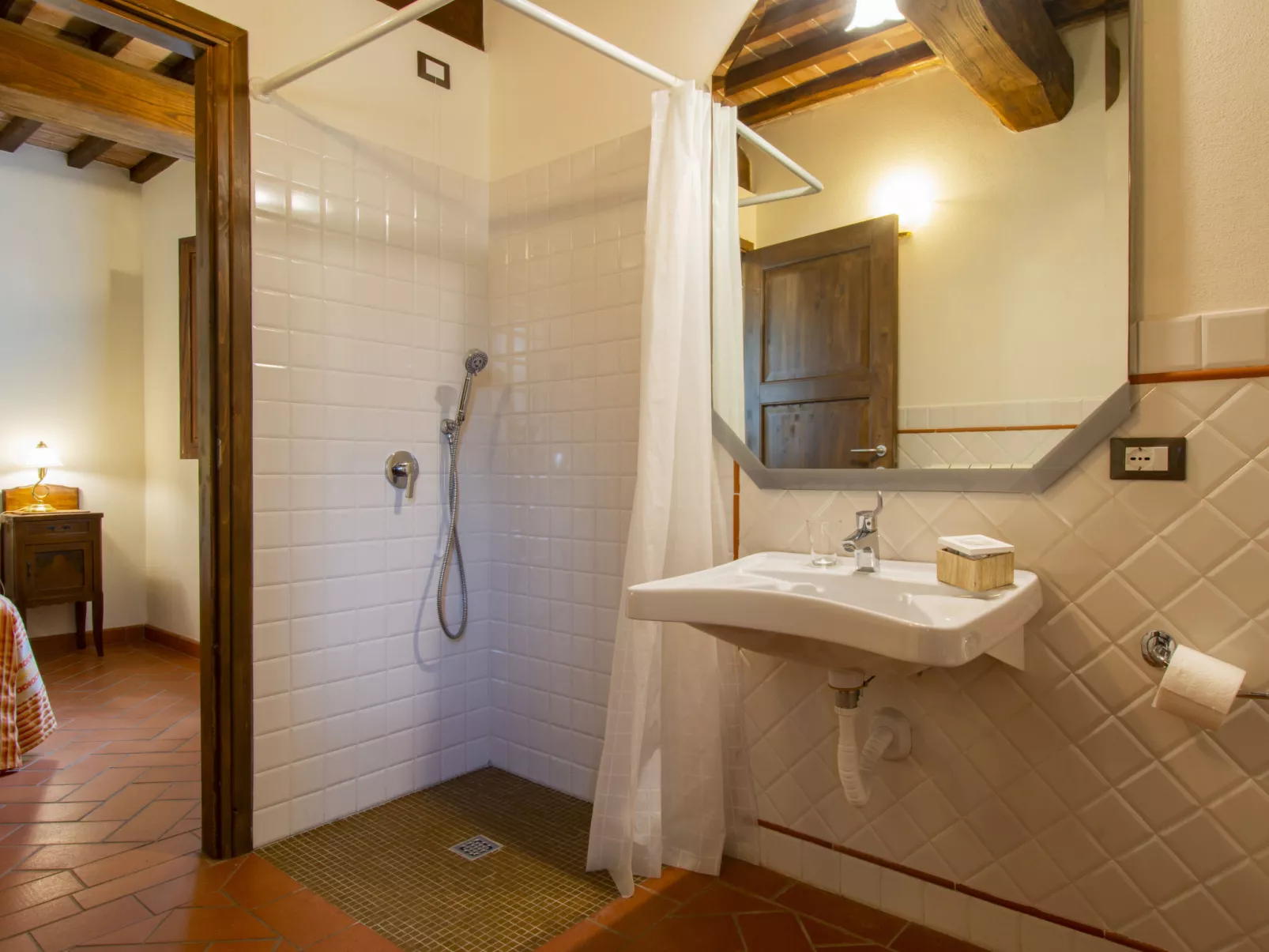 Borgo Fontana-Inside