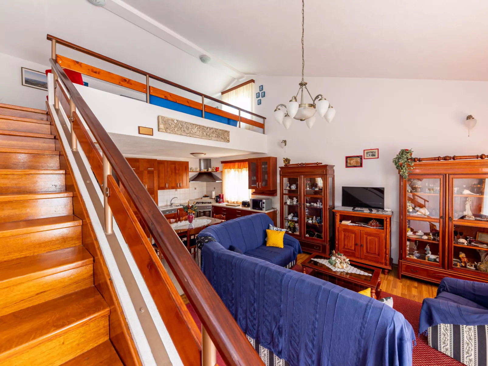 Villa Saba-Inside