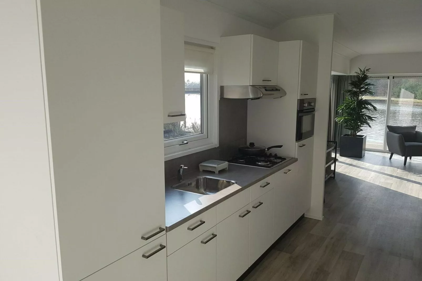 Resort Zilverstrand 1-Kitchen
