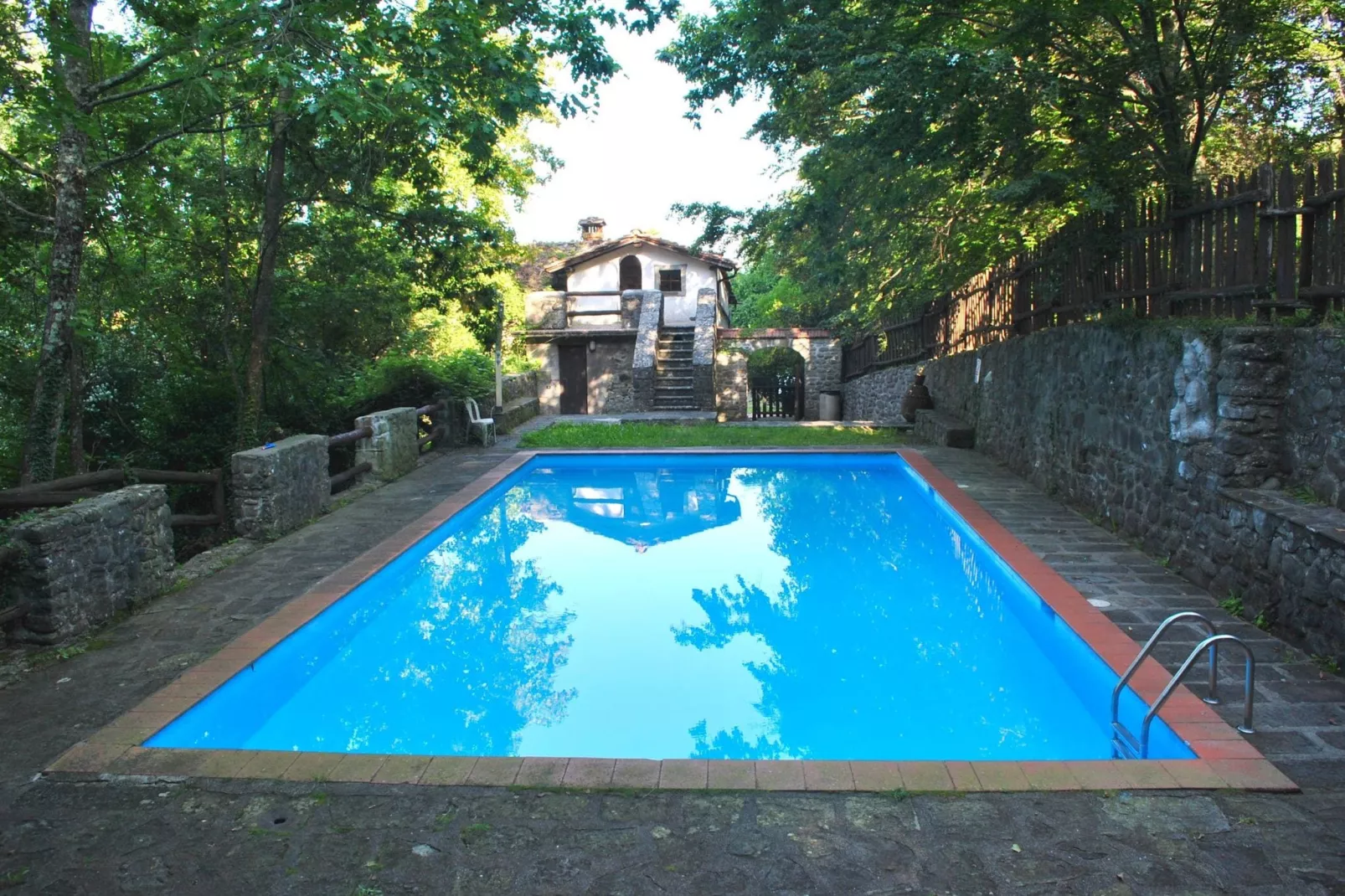 Cinque Tetti-Piscine